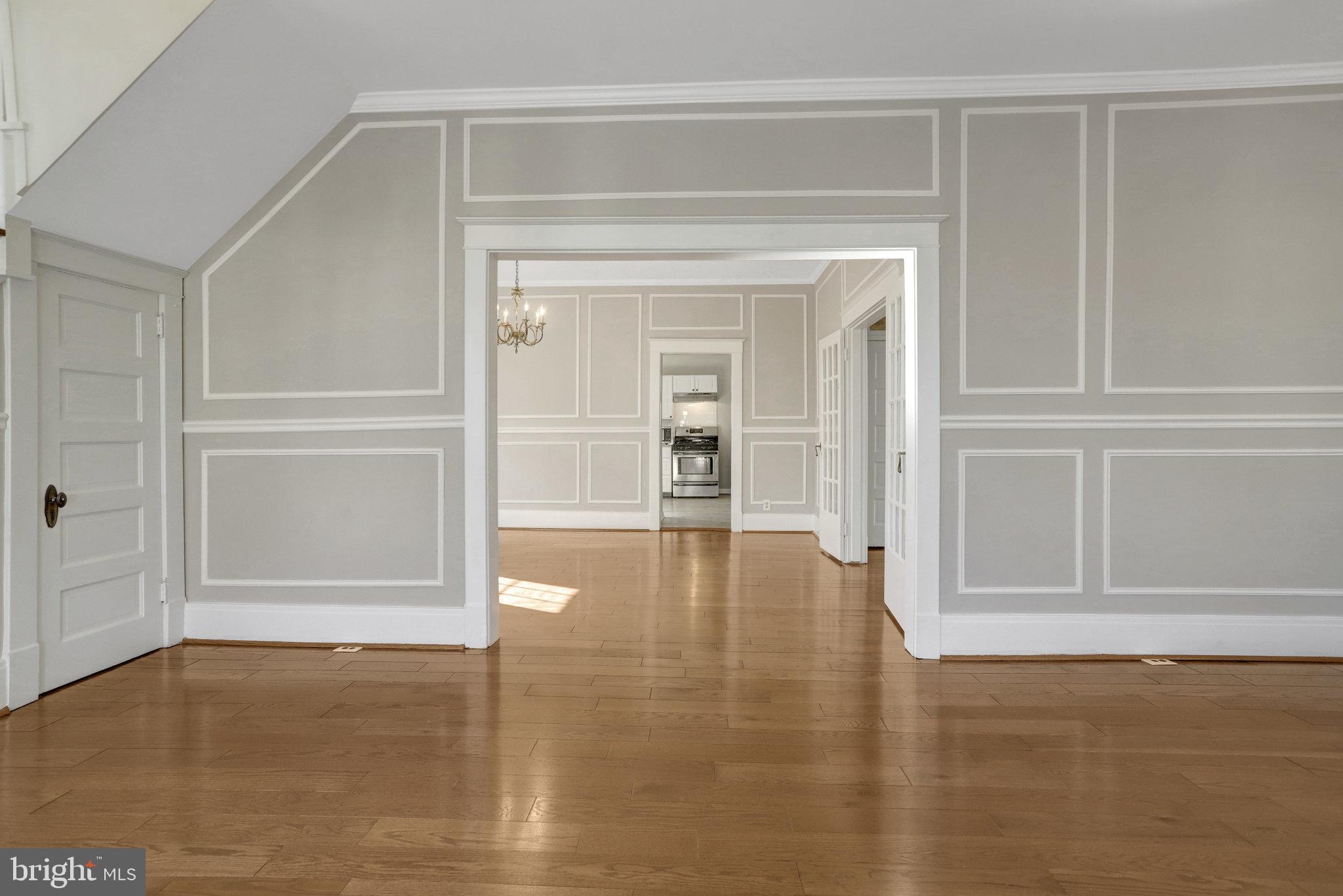 ROSEMONT PARK - Residential