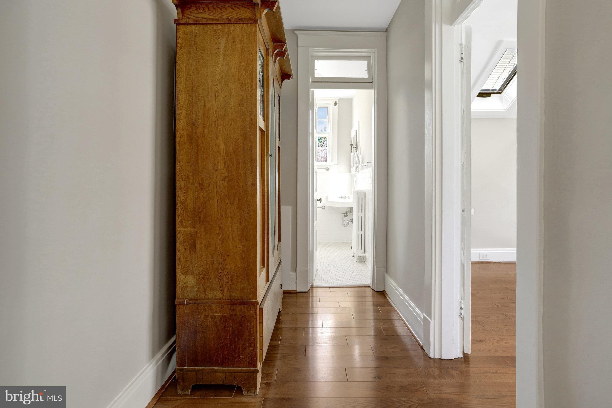 ROSEMONT PARK - Residential