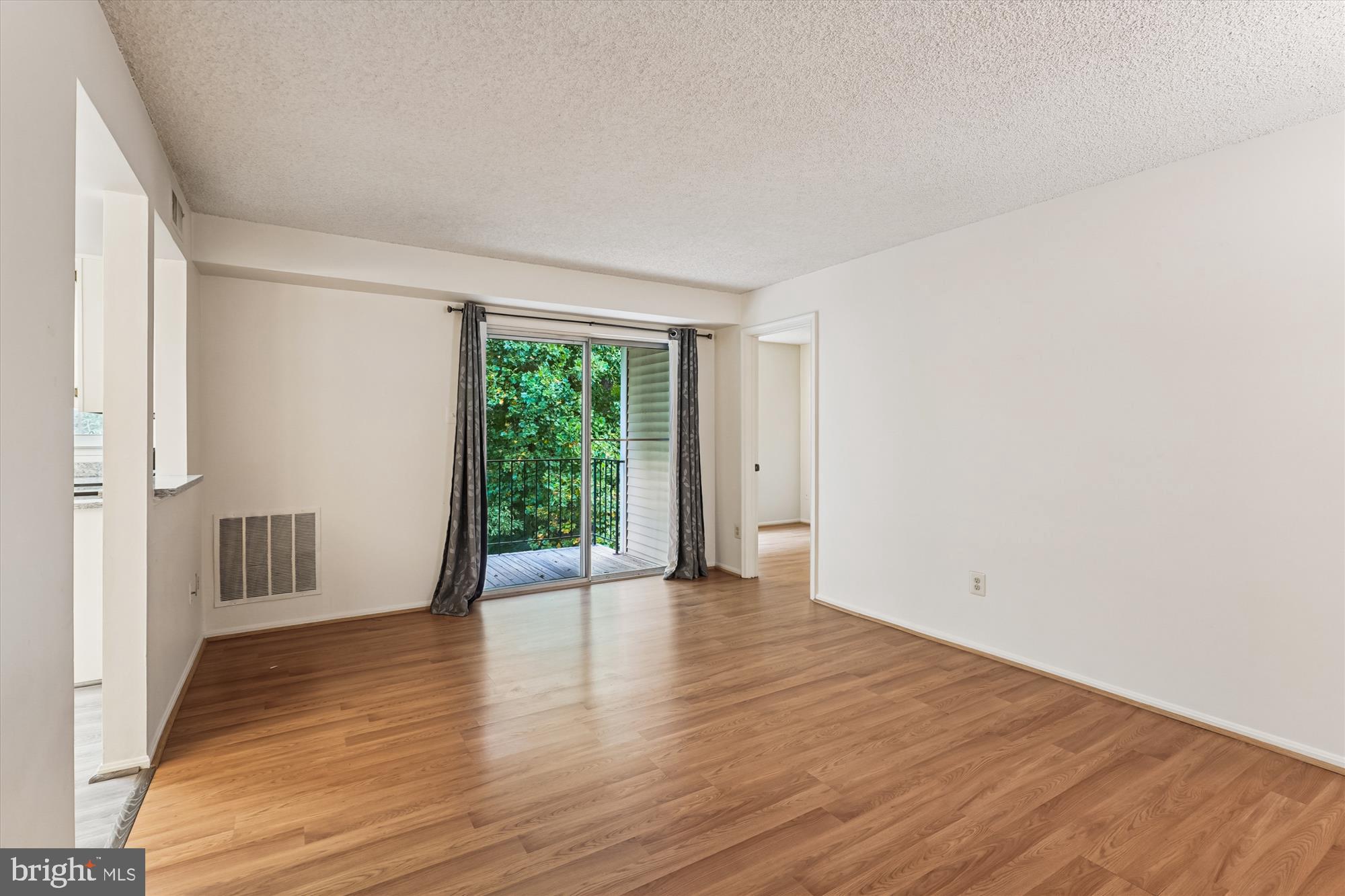 SECOND ANTIETAM - Residential Lease