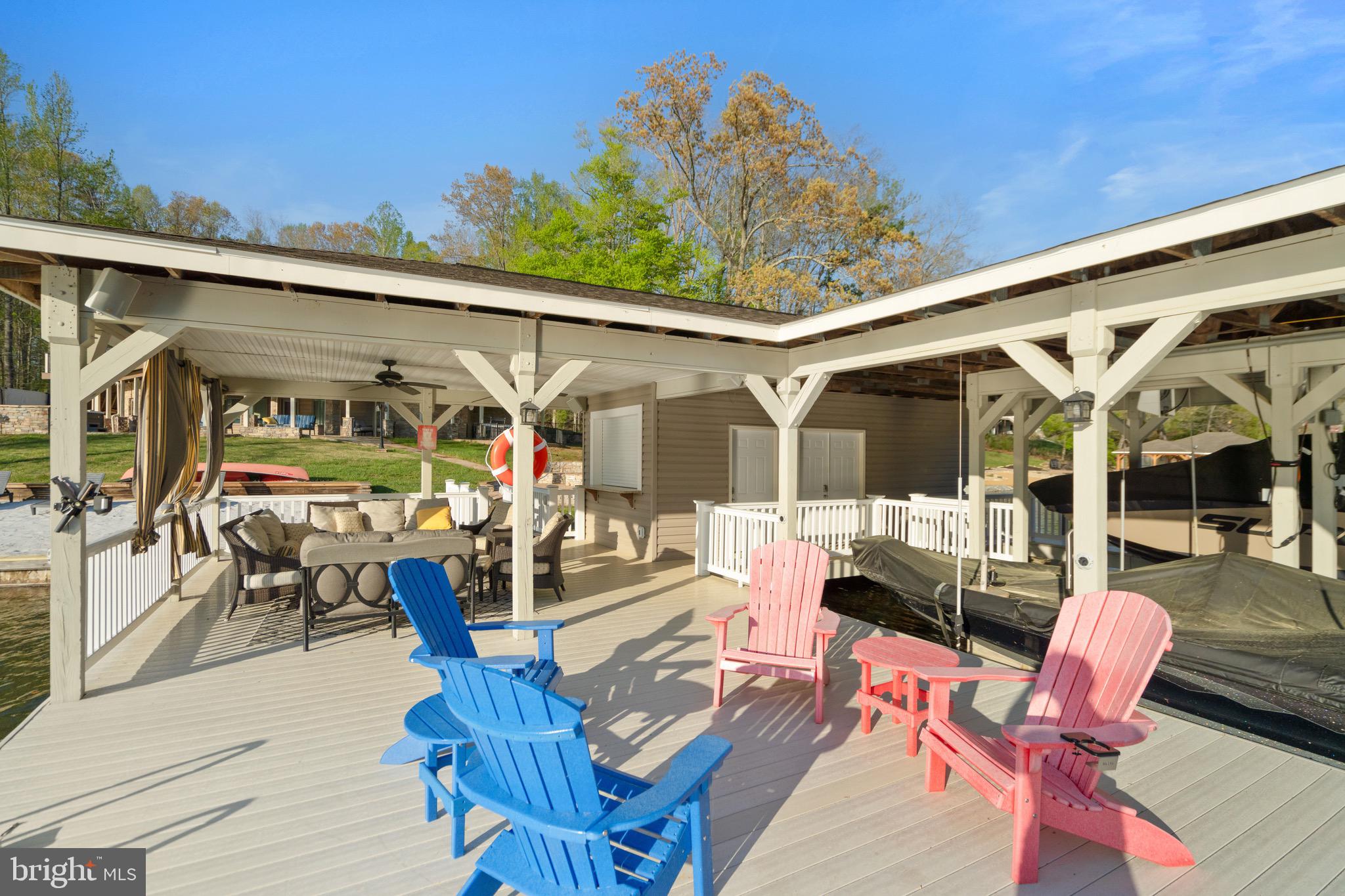 CUCKOOS NEST - Residential