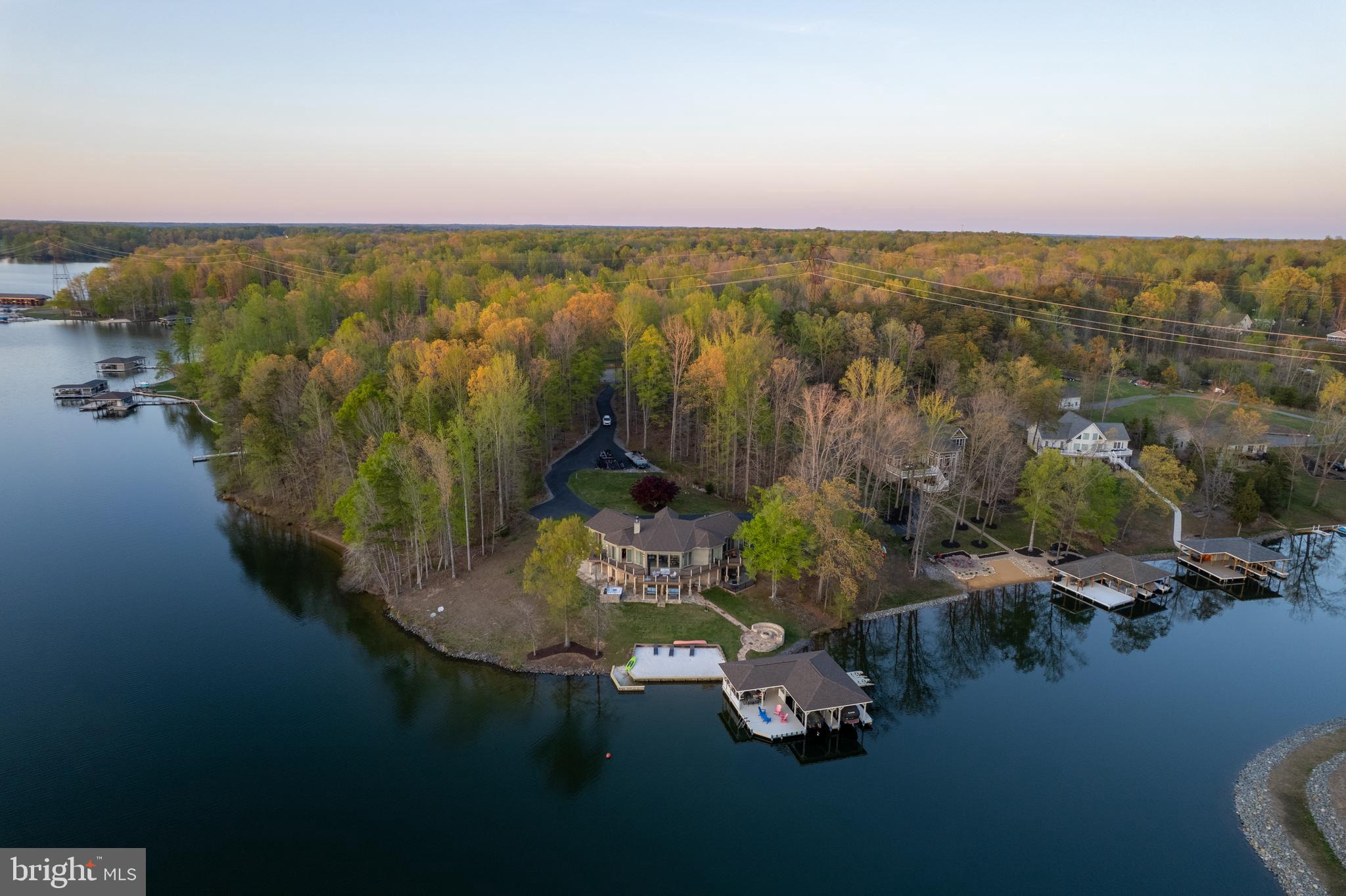 CUCKOOS NEST - Residential