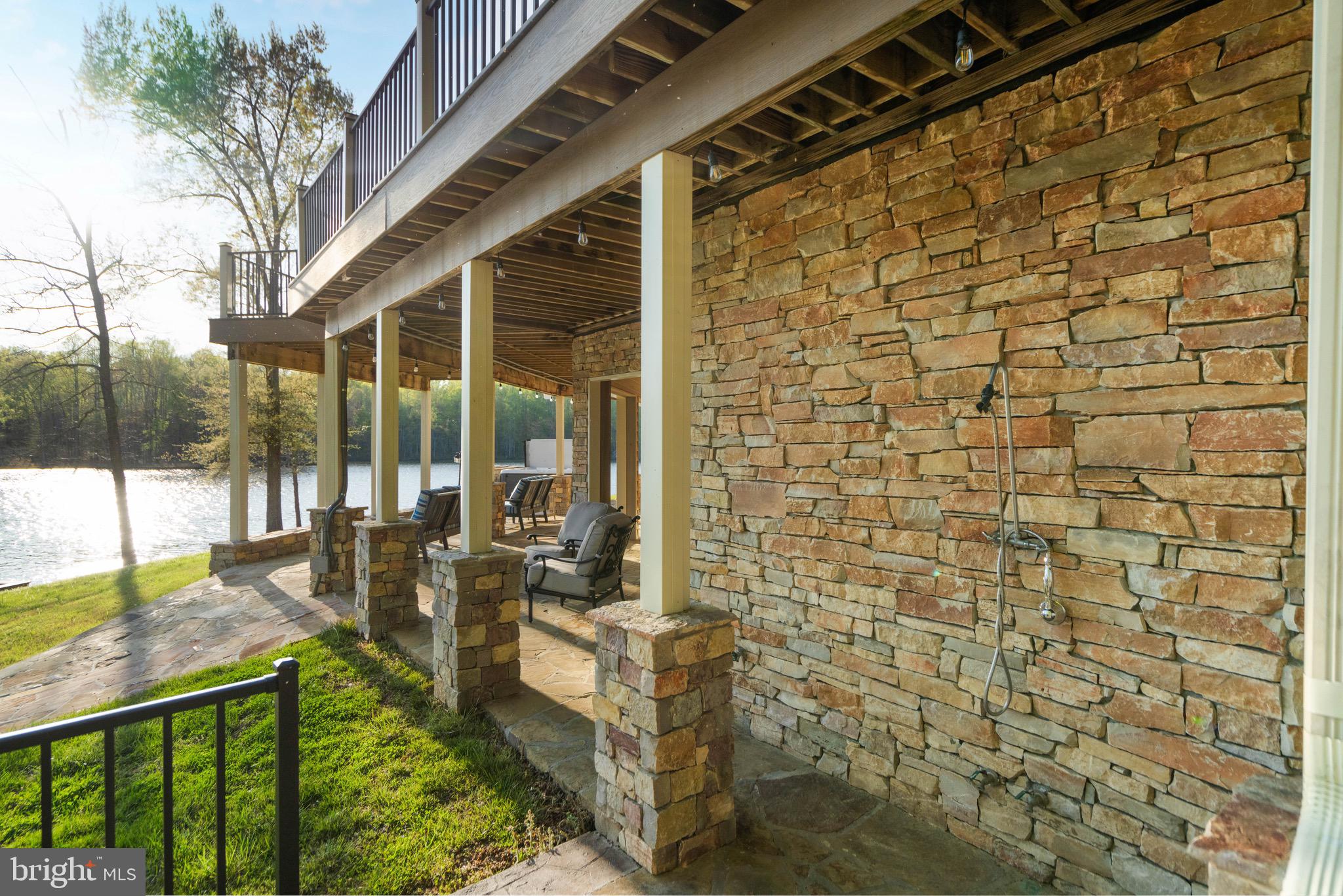 CUCKOOS NEST - Residential