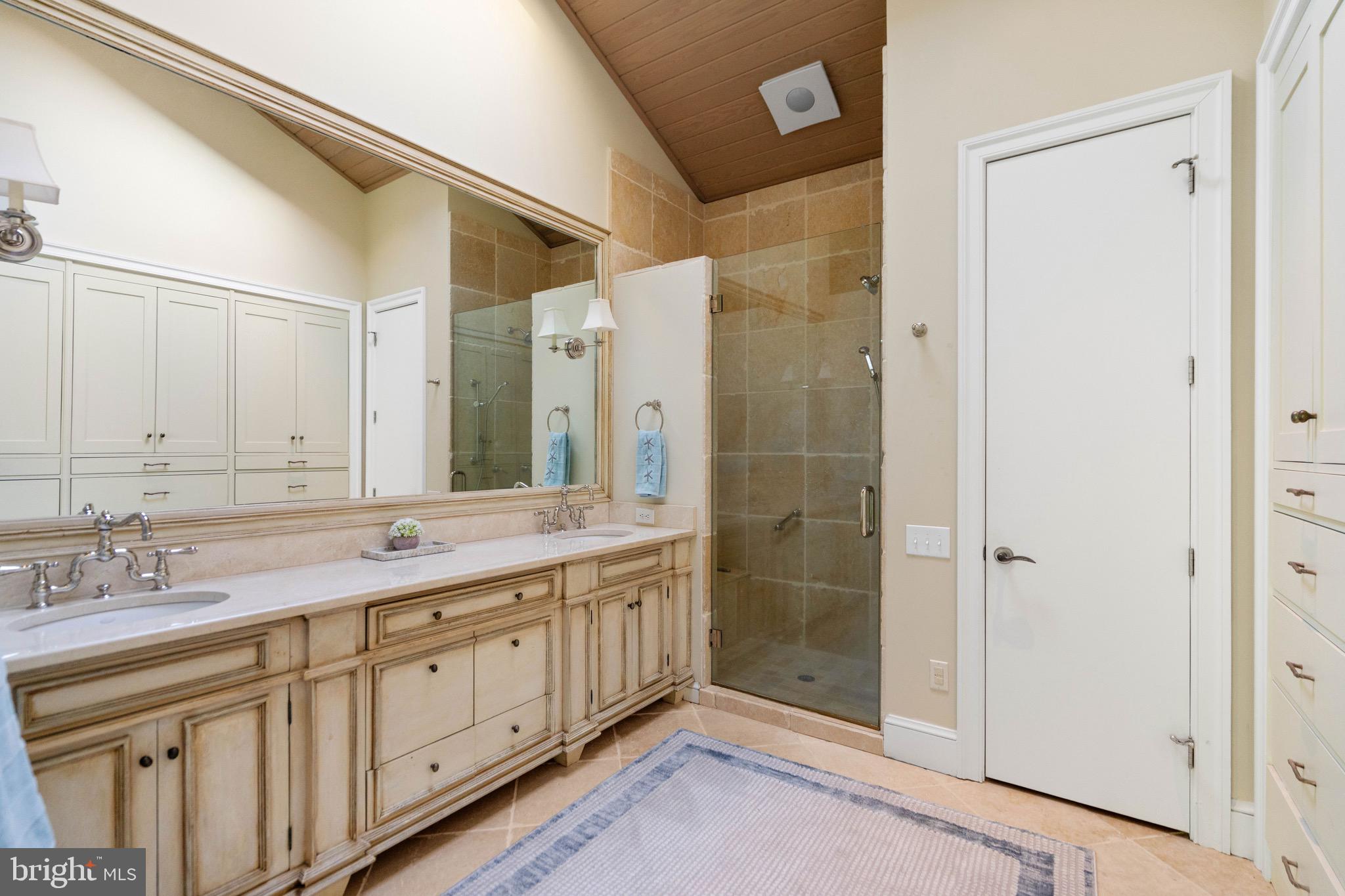 CUCKOOS NEST - Residential