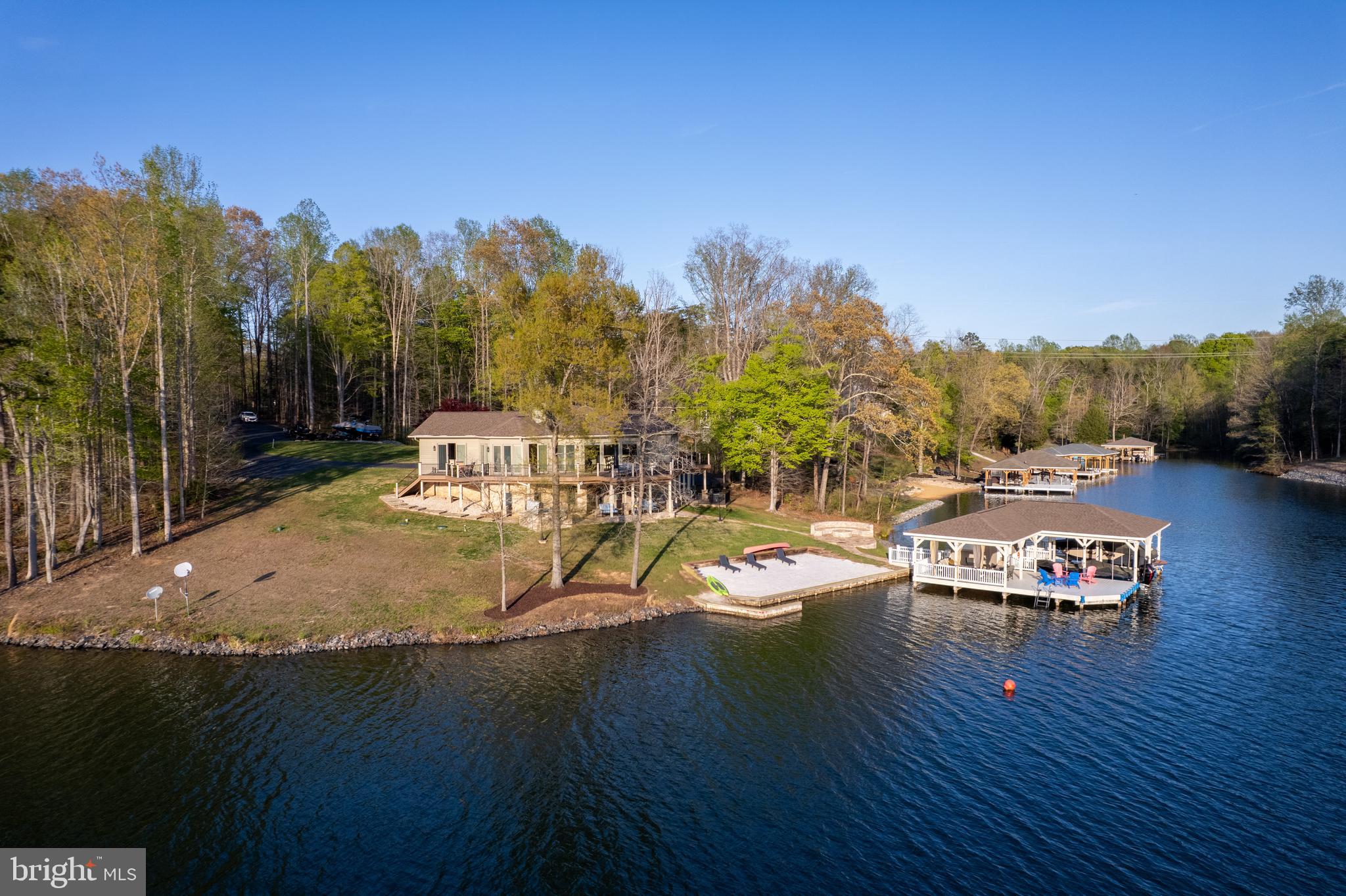 CUCKOOS NEST - Residential