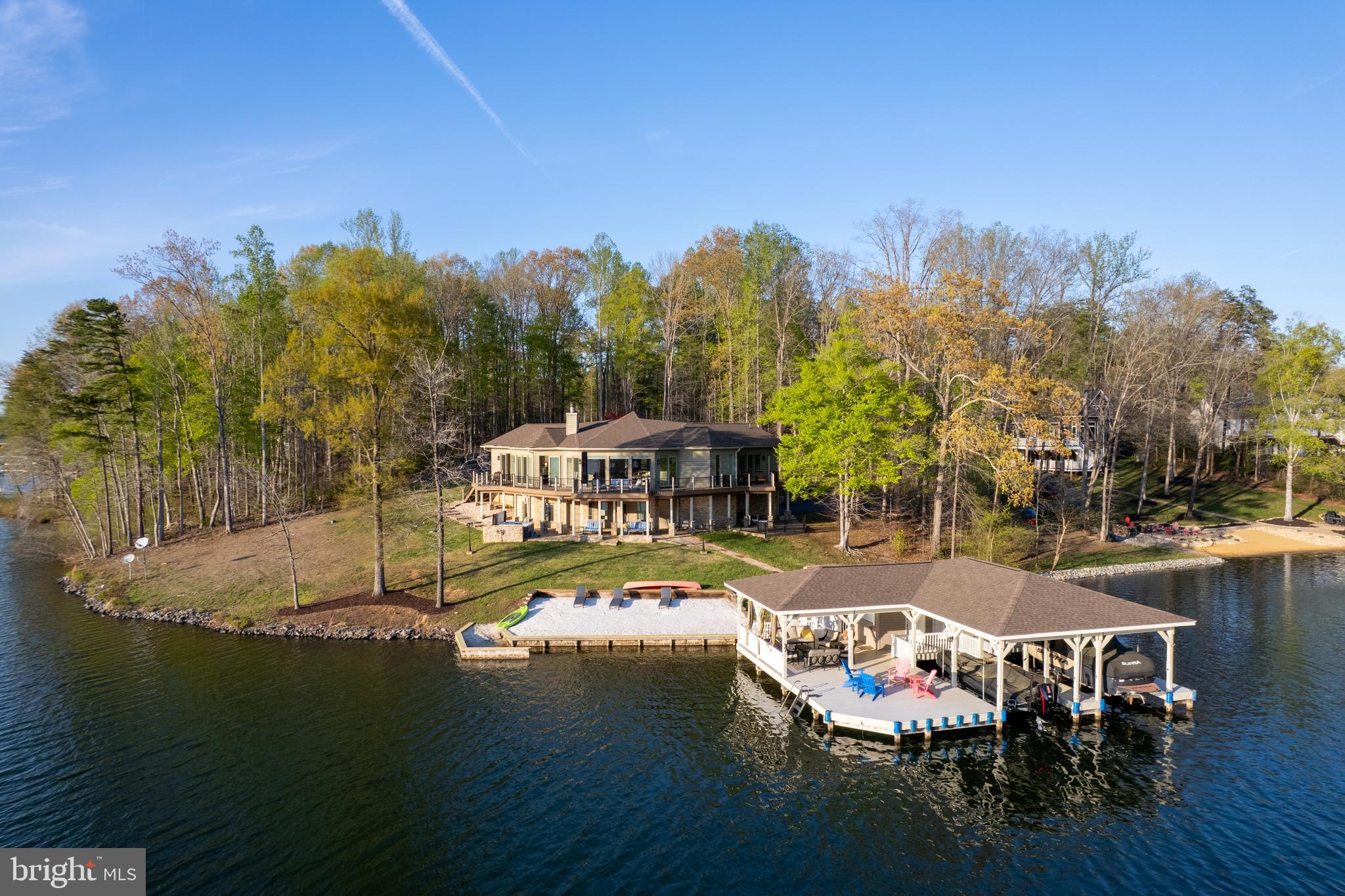 CUCKOOS NEST - Residential