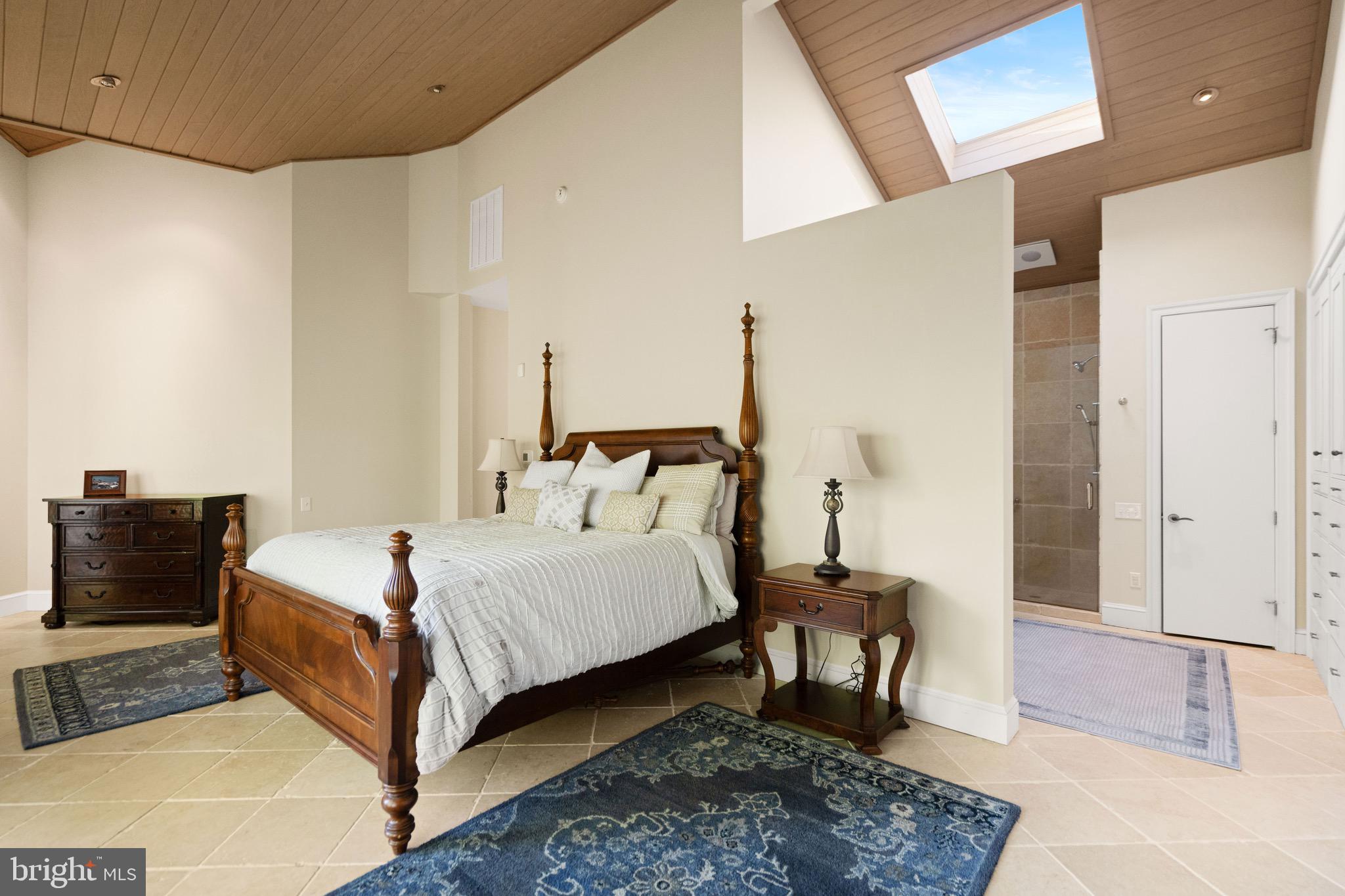 CUCKOOS NEST - Residential