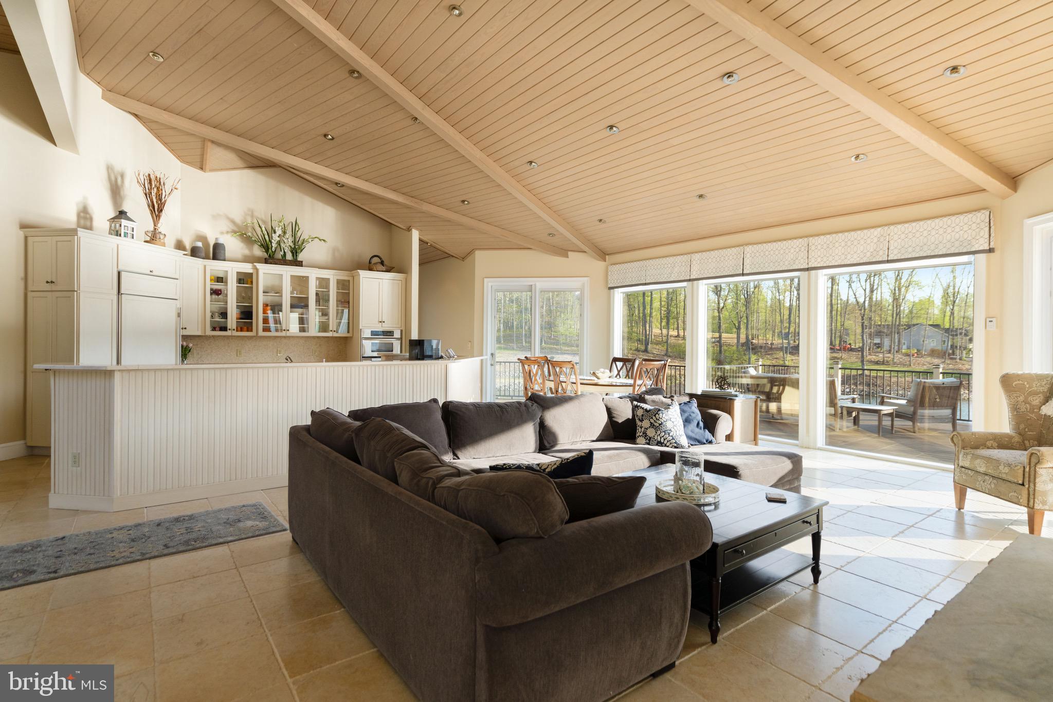 CUCKOOS NEST - Residential