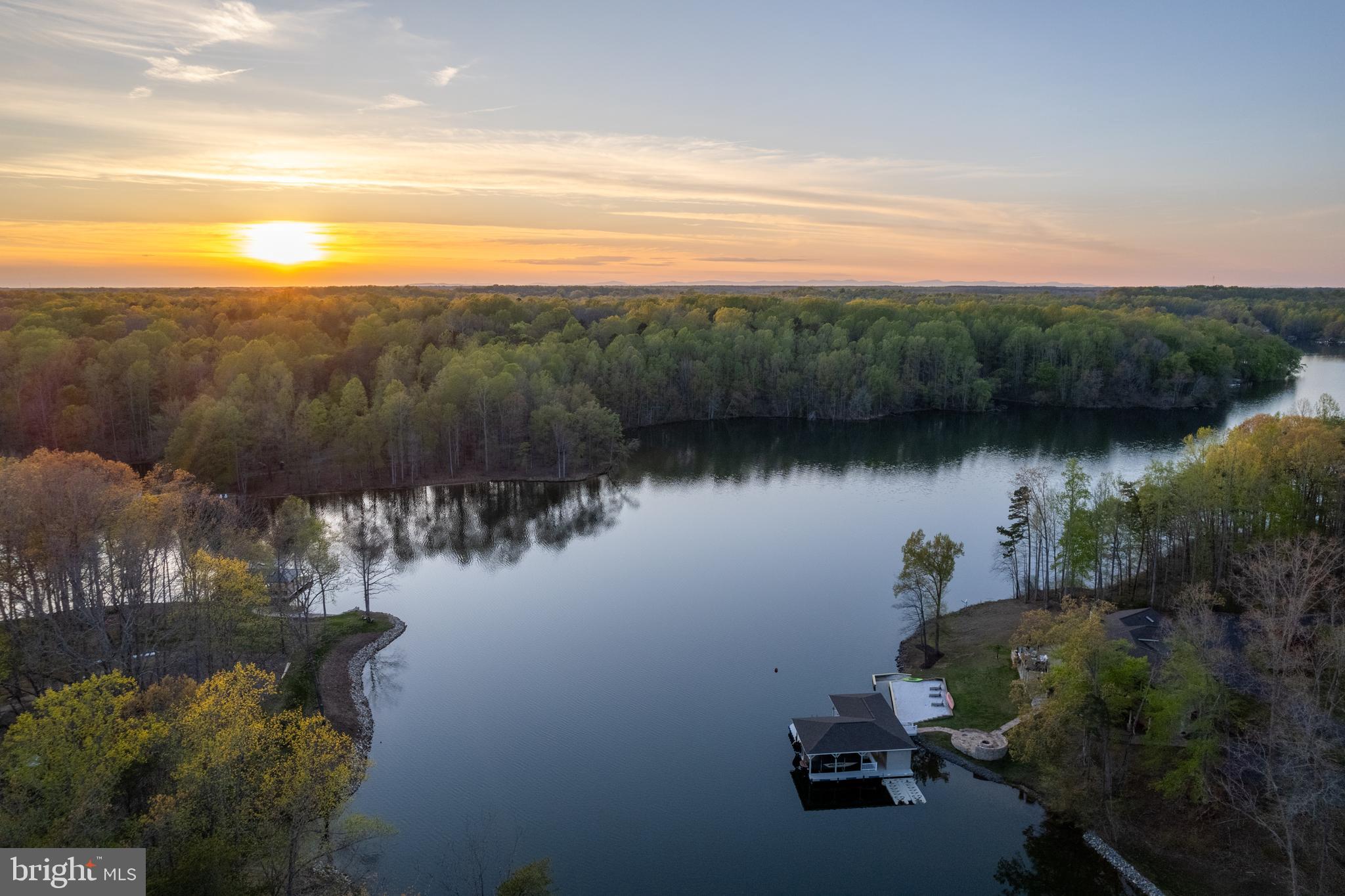 CUCKOOS NEST - Residential