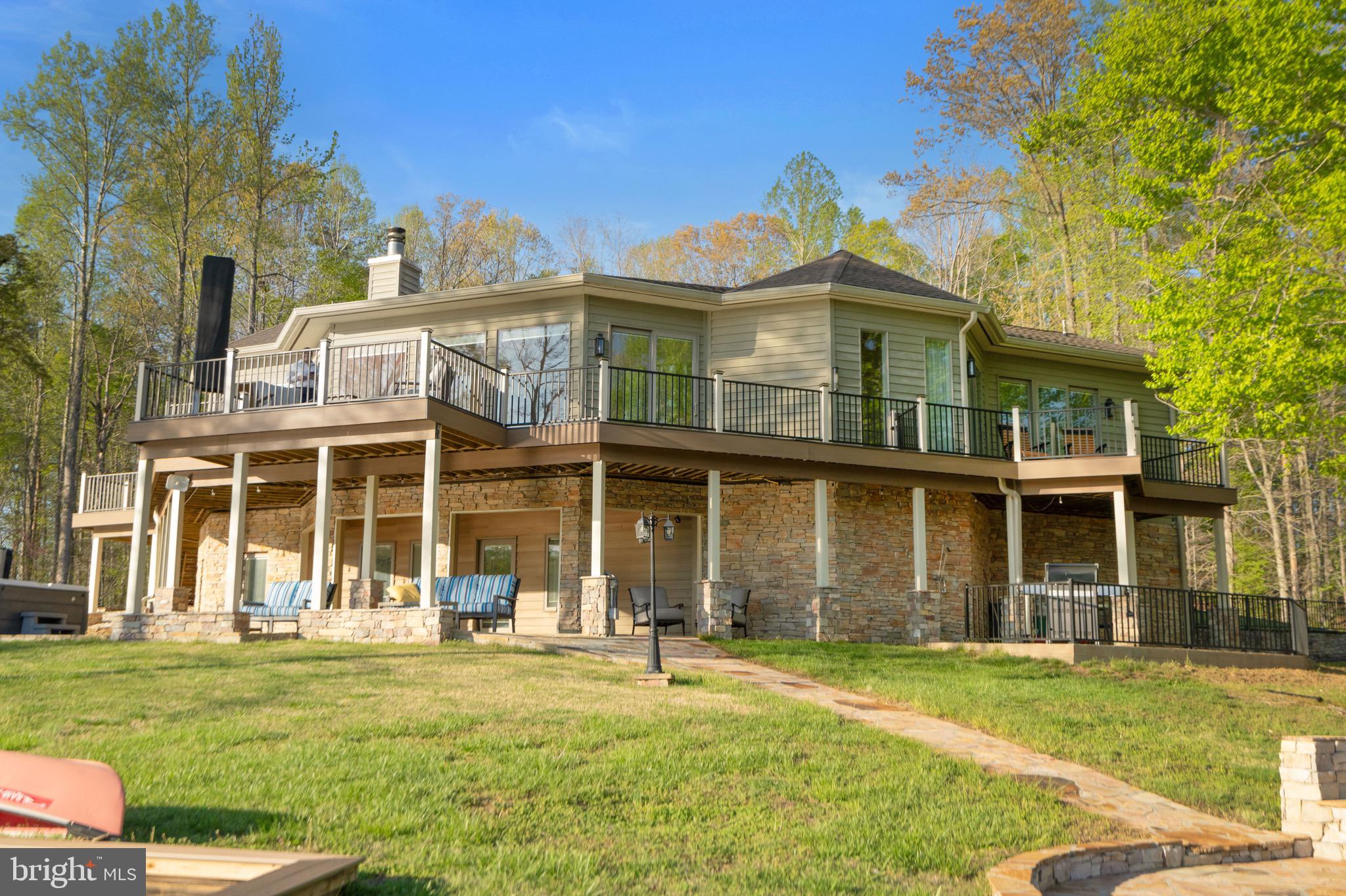 CUCKOOS NEST - Residential