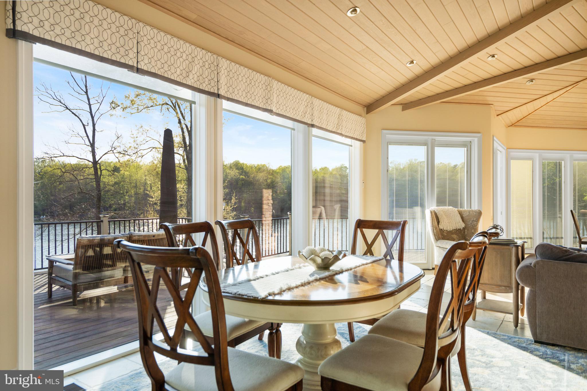 CUCKOOS NEST - Residential