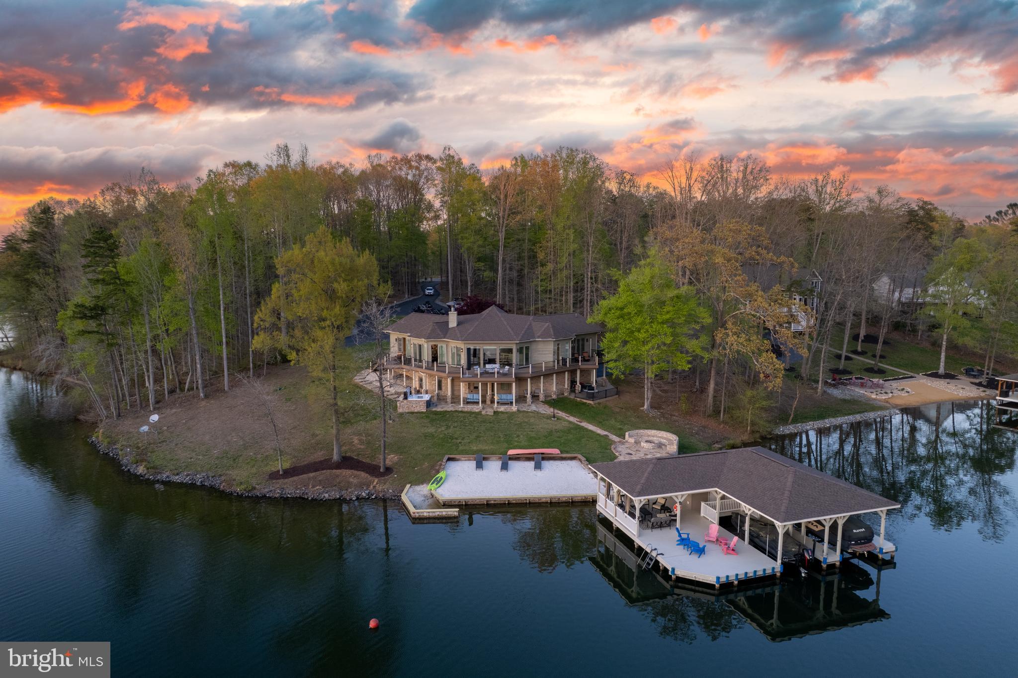 CUCKOOS NEST - Residential