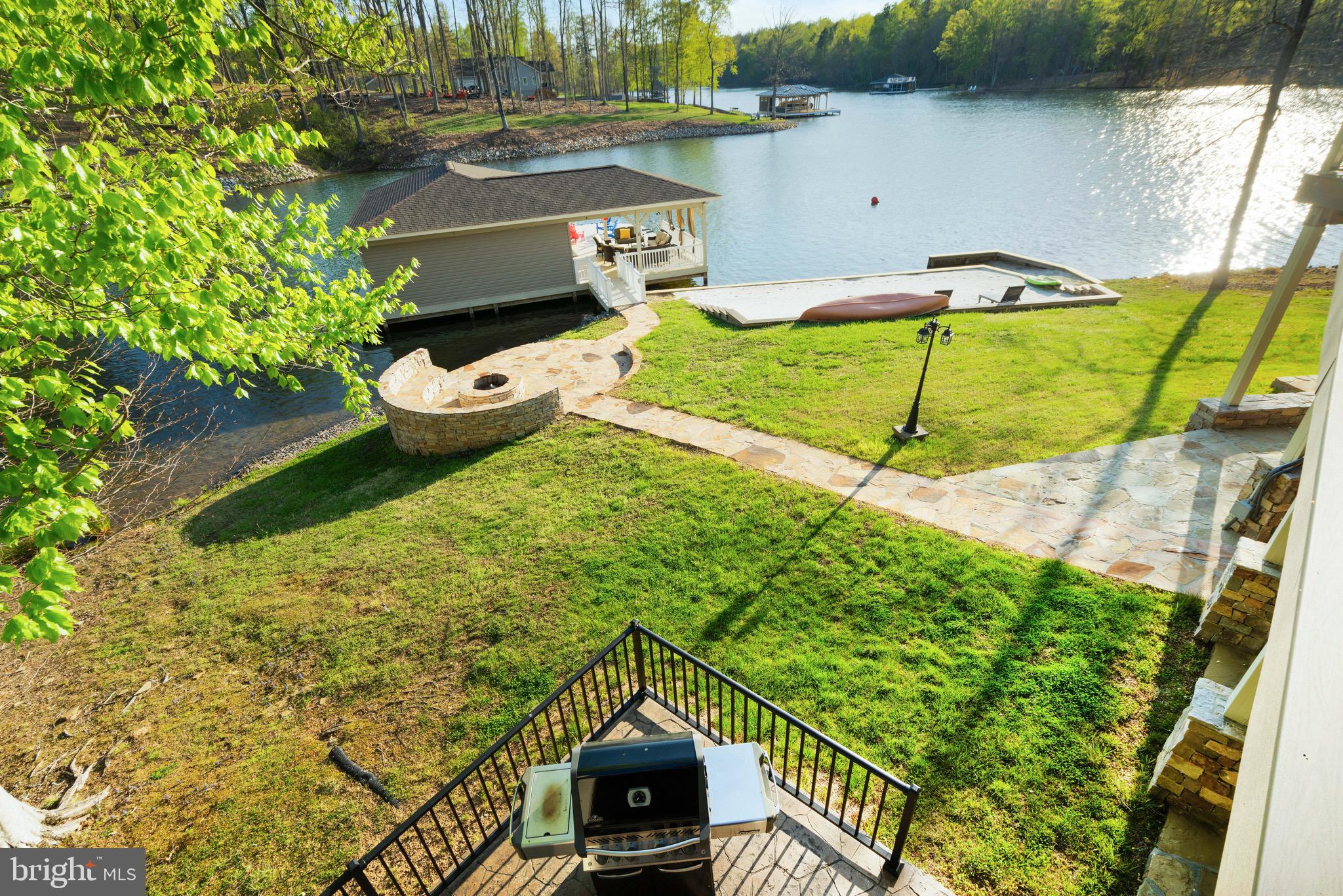 CUCKOOS NEST - Residential