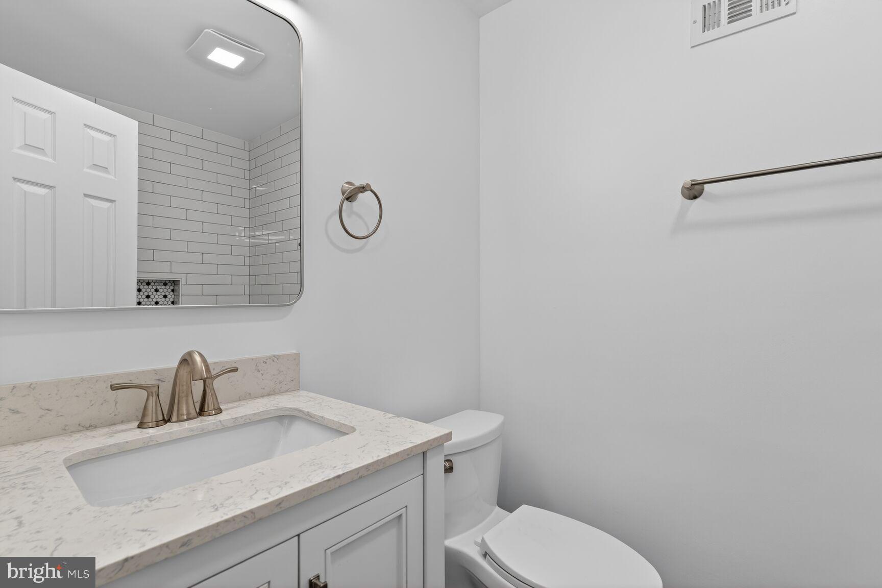 DUNDREE KNOLL - Residential