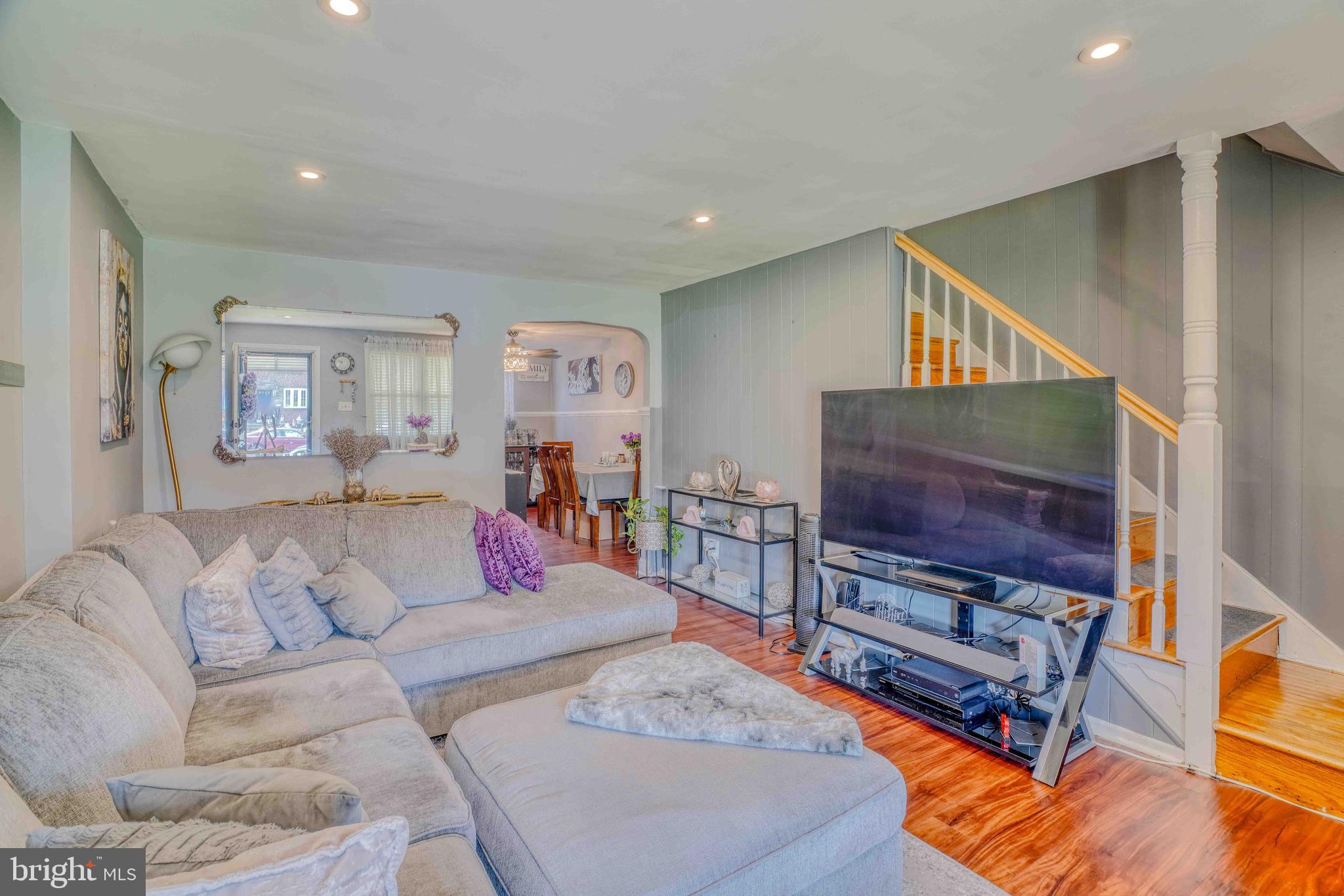 1029 TAYLOR DRIVE