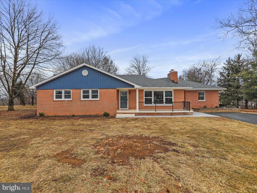 Spacious & Fully Renovated Home on 1.08 Acres in Martinsburg!

Discover over 3,000 sq. ft. of beautifully updated living space in this stunning home, offering modern upgrades and room to grow all with NO HOA! Upstairs, you will find 4 bedrooms and 3 full baths, including a luxurious primary suite. The fully finished lower level adds even more possibilities, featuring an additional bedroom, full bath, and ample space for extra bedrooms, a home office, or a rec room. Situated on 1.08 acres, this property offers privacy while still being close to city conveniences. Move-in ready and waiting for you, don't miss this incredible opportunity!