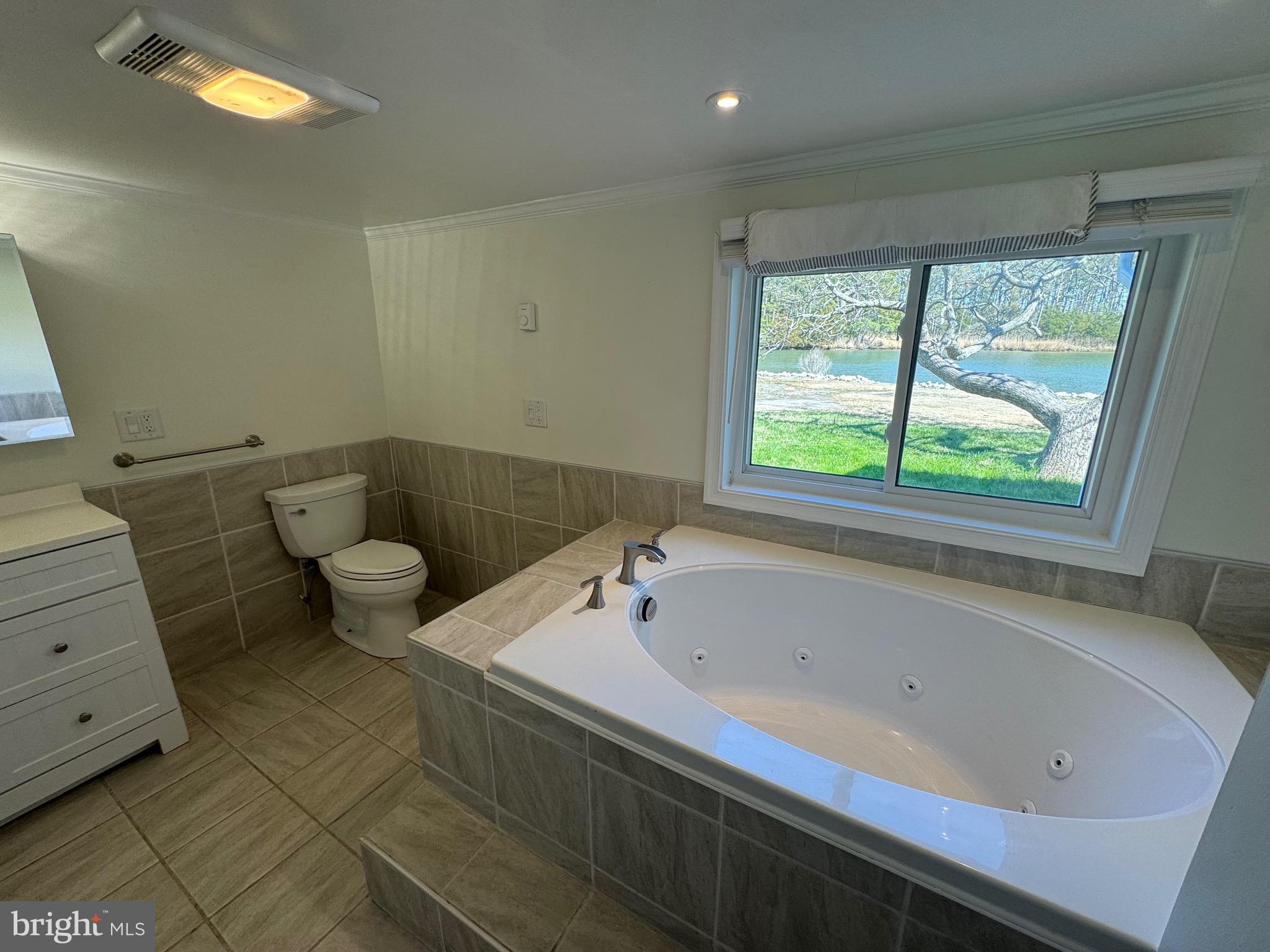 NECK DISTRICT - Residential