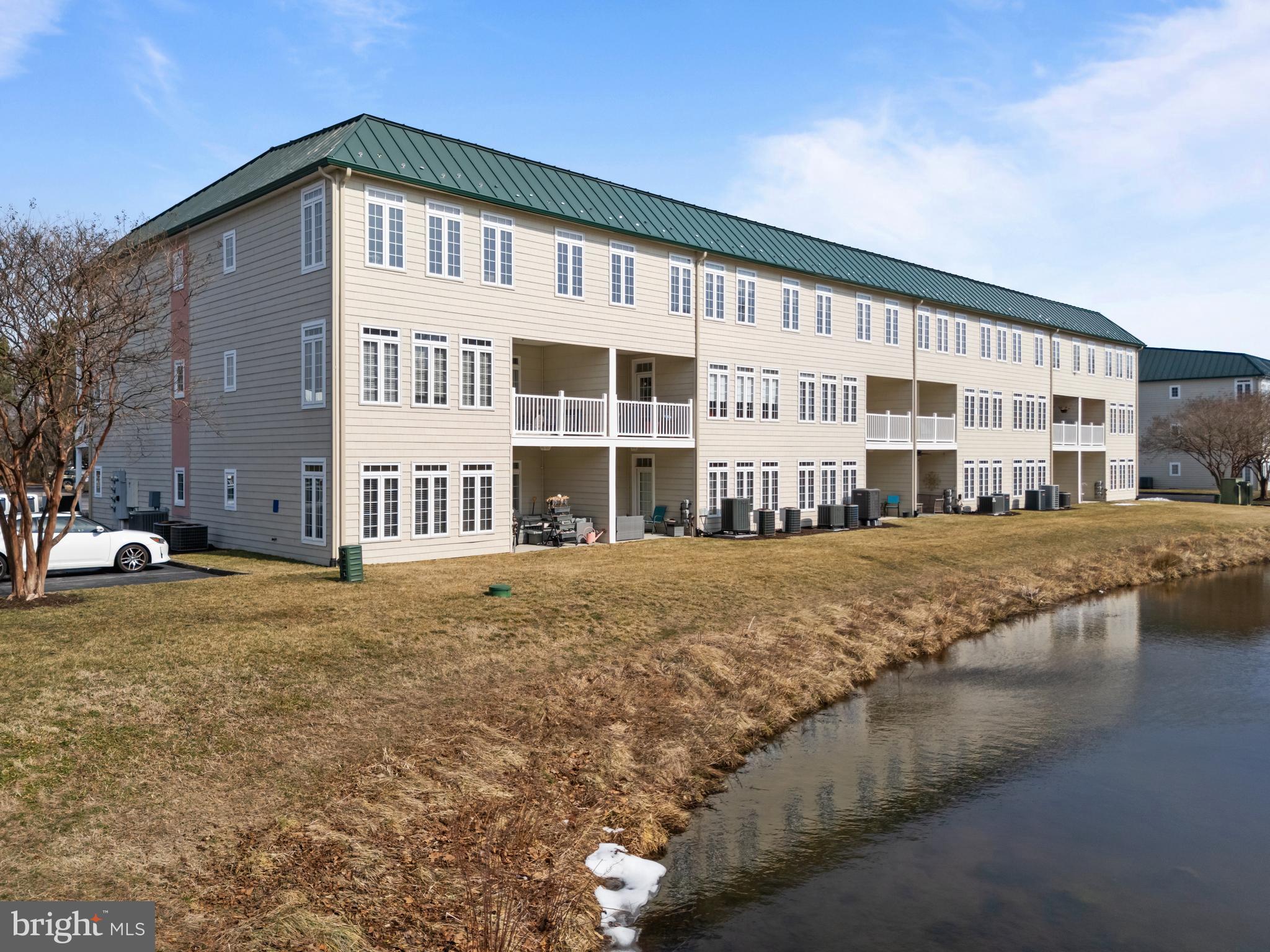 SUMMERLYN - Residential