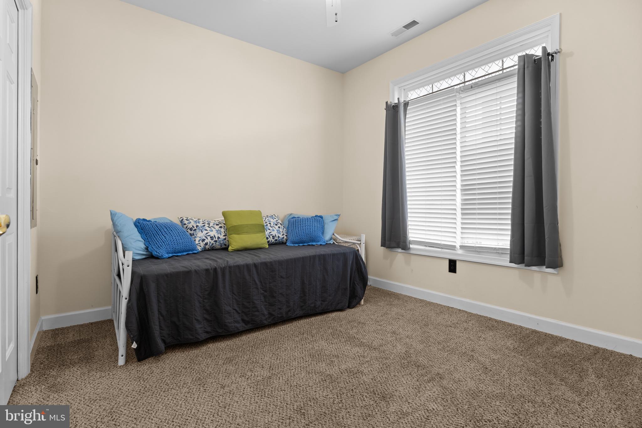 SUMMERLYN - Residential