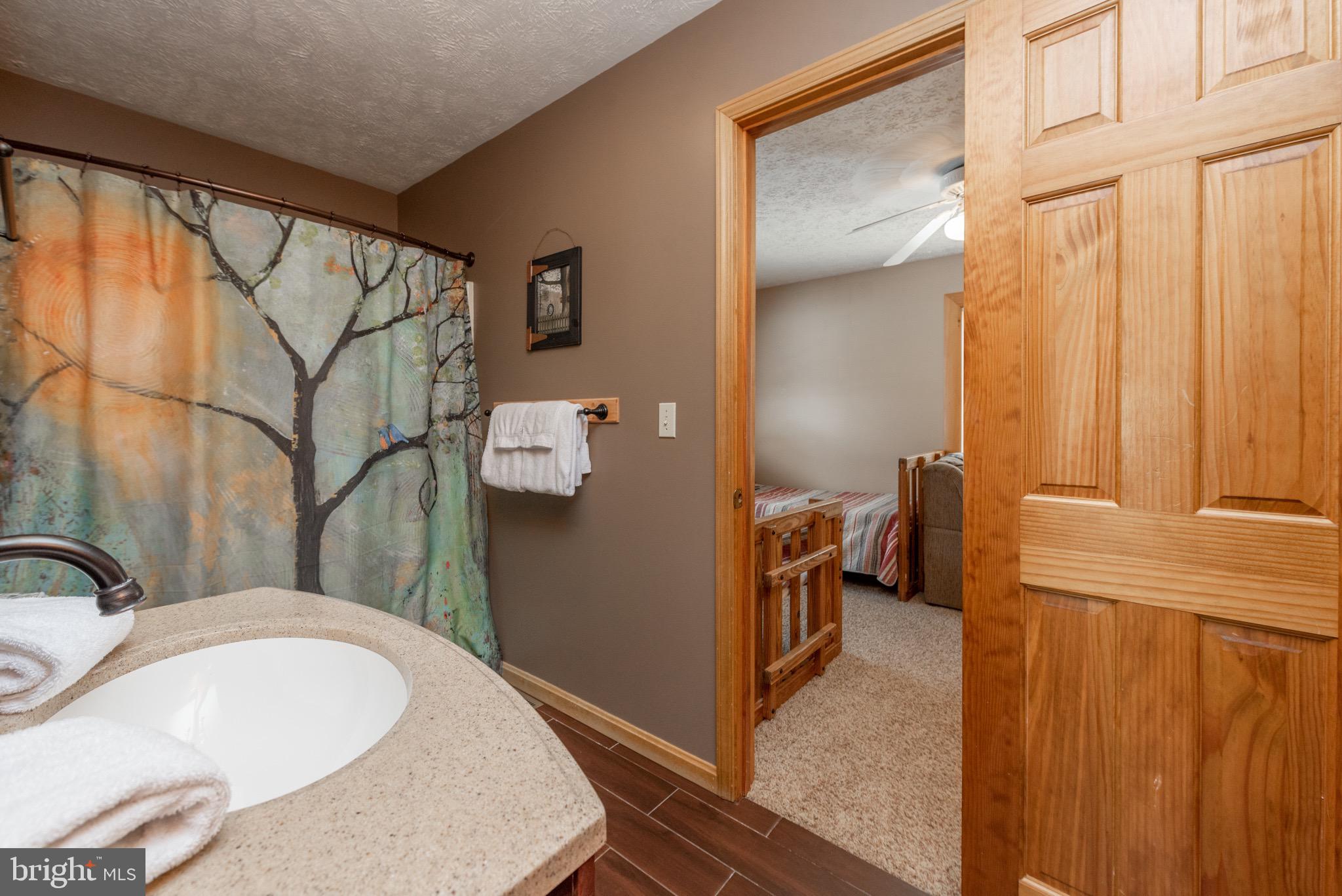 THE PINNACLE - Residential