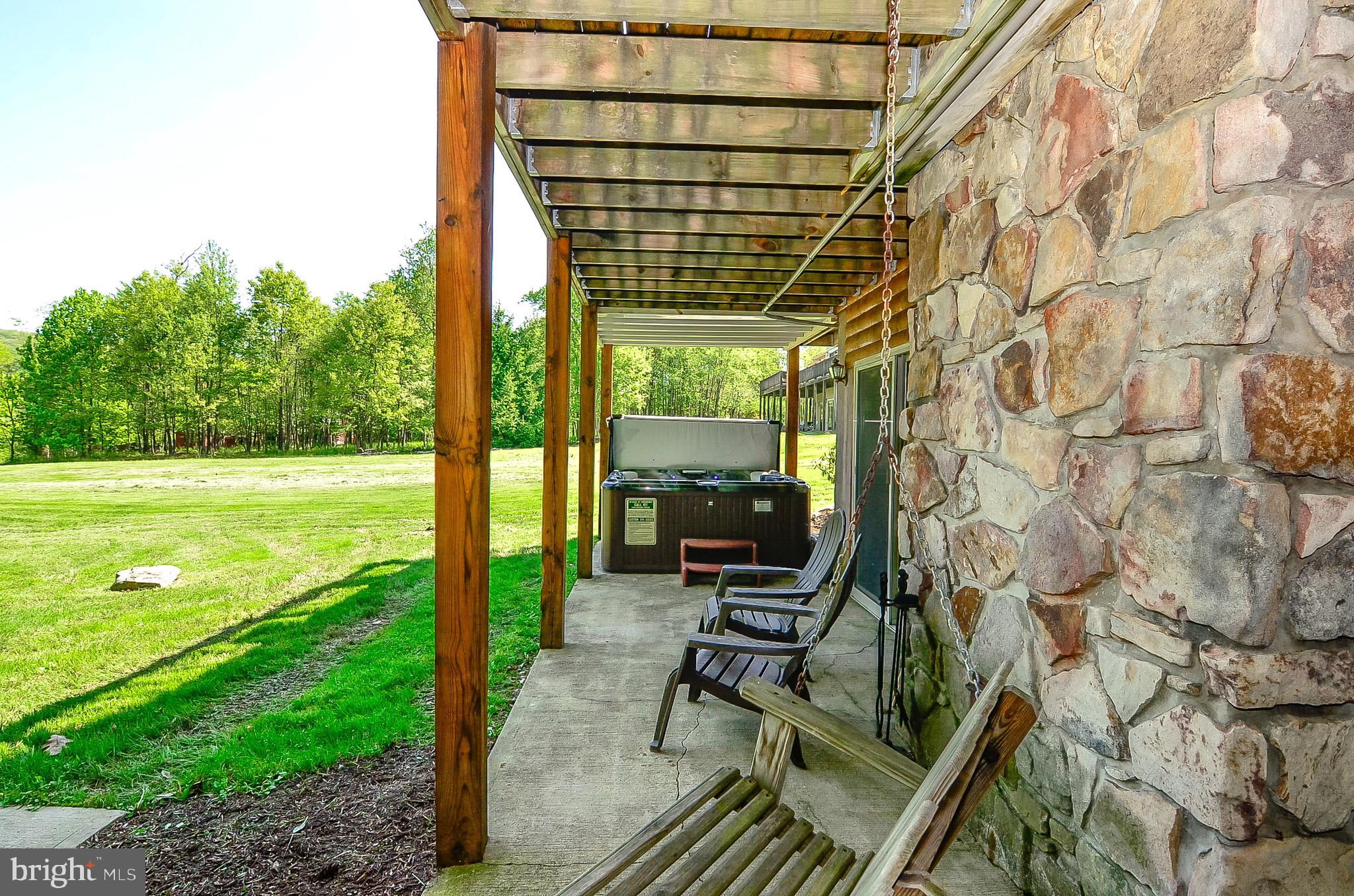 THE PINNACLE - Residential