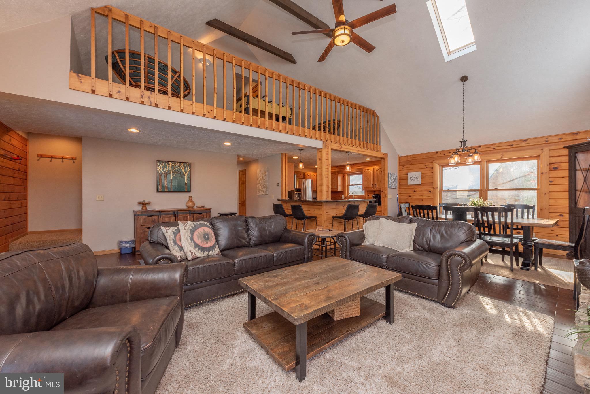 THE PINNACLE - Residential