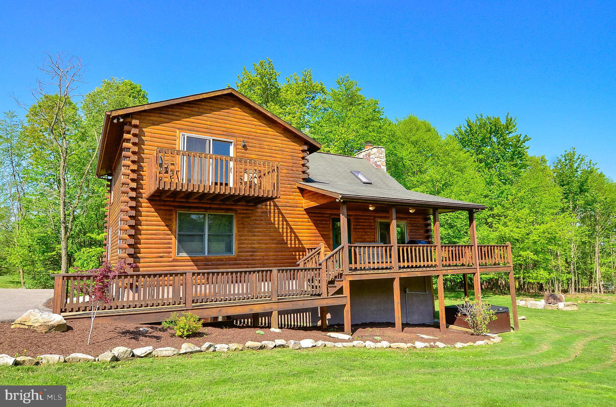 THE PINNACLE - Residential