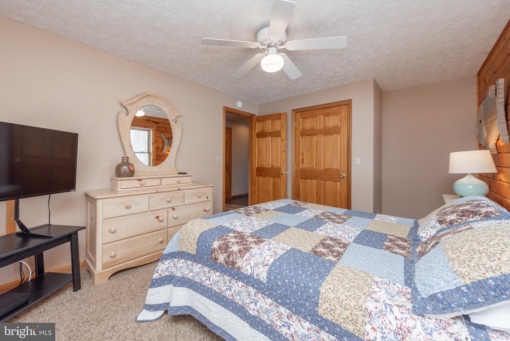 THE PINNACLE - Residential