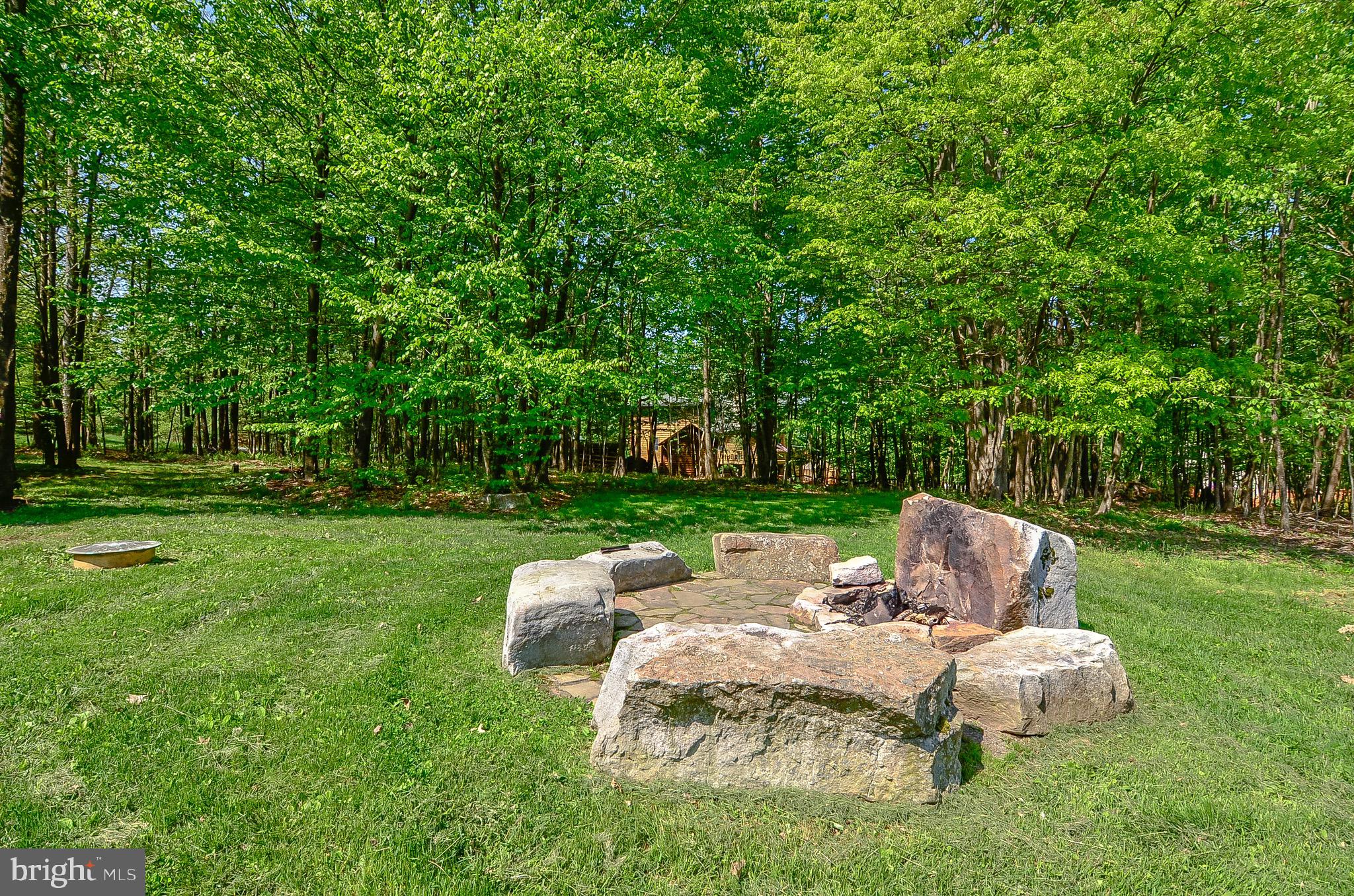 THE PINNACLE - Residential