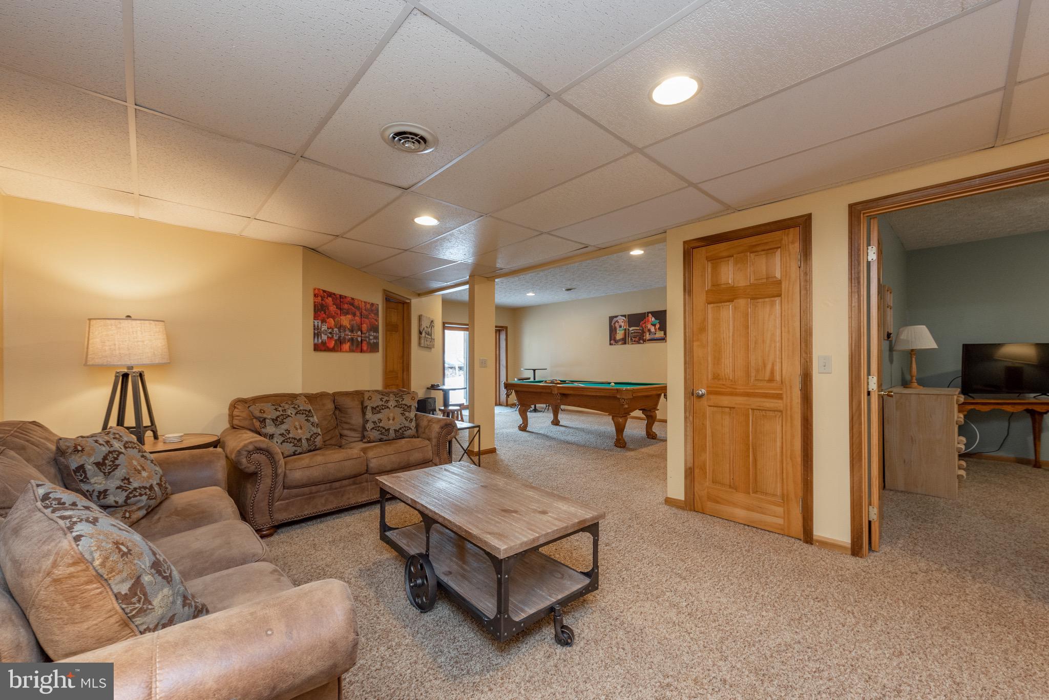 THE PINNACLE - Residential