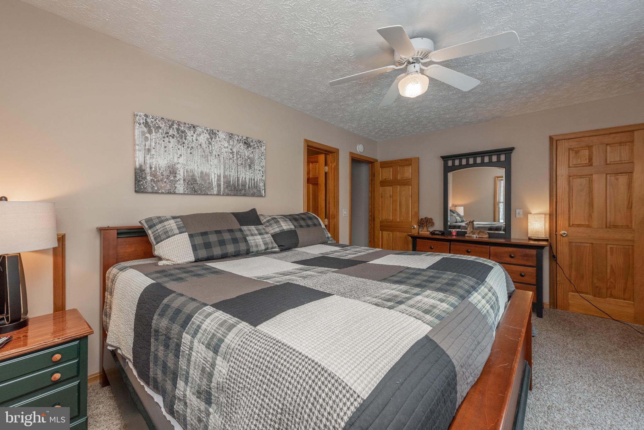 THE PINNACLE - Residential