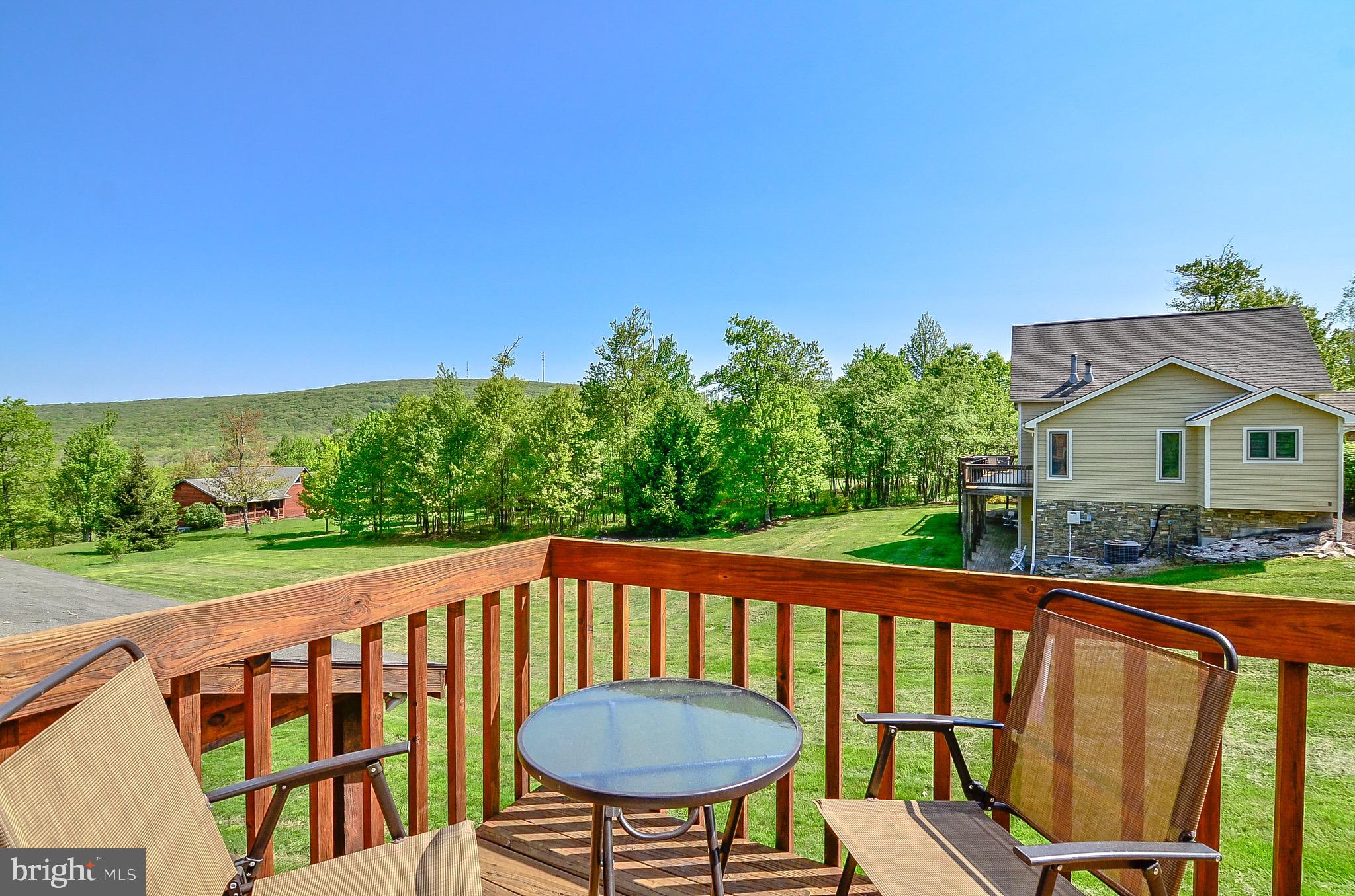 THE PINNACLE - Residential