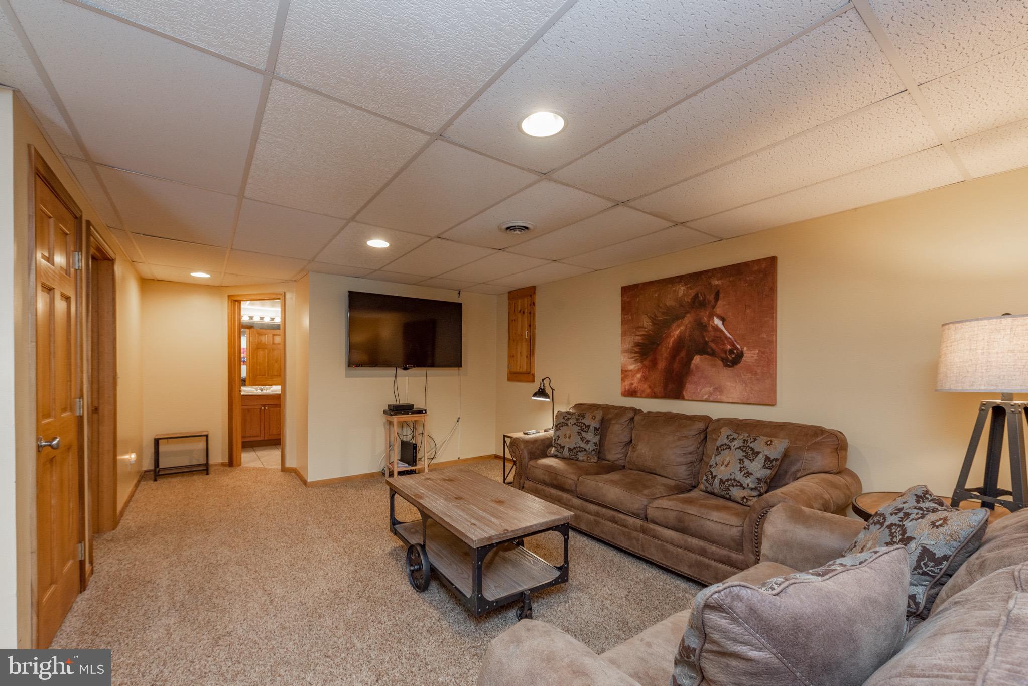 THE PINNACLE - Residential