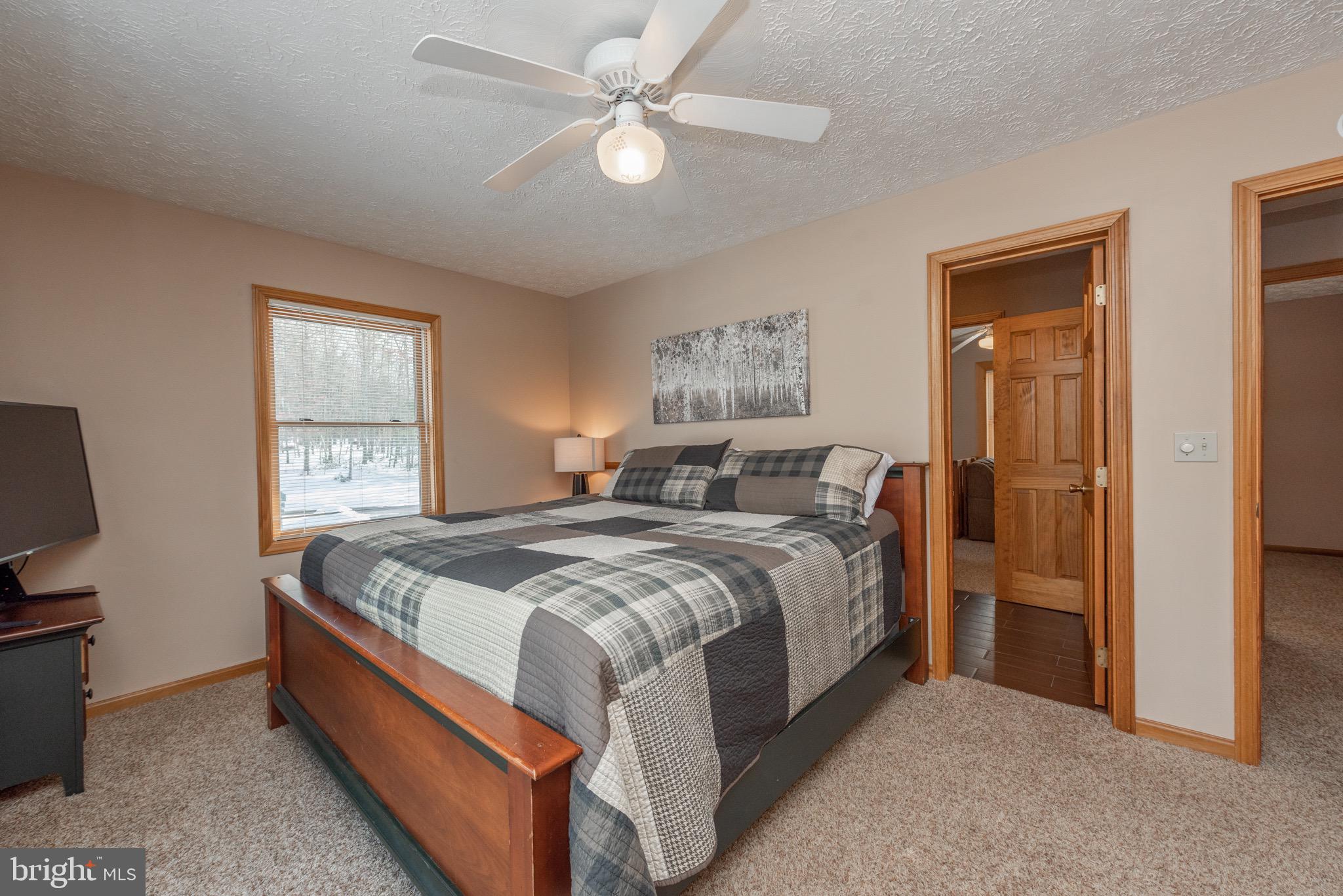 THE PINNACLE - Residential