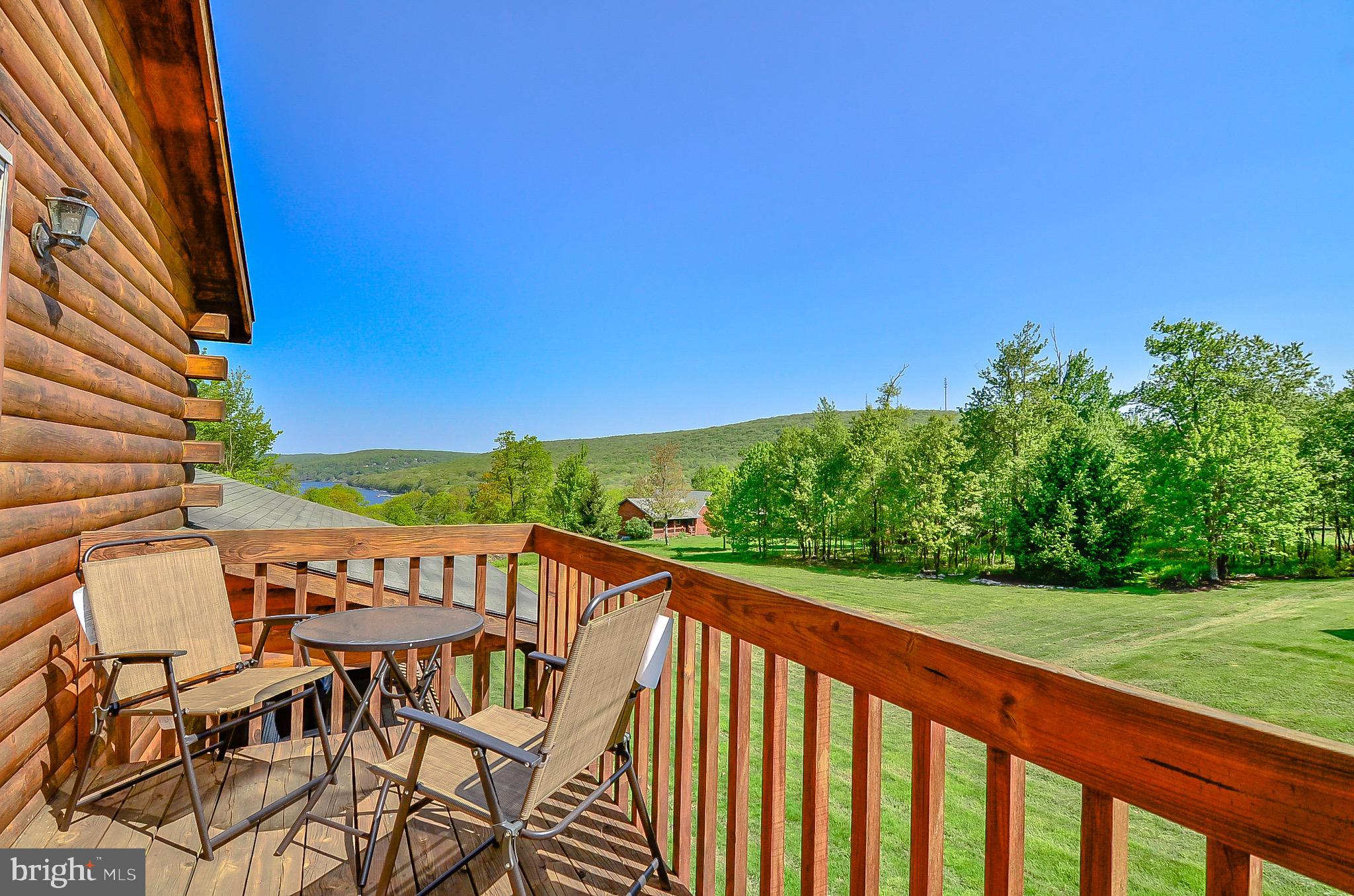 THE PINNACLE - Residential