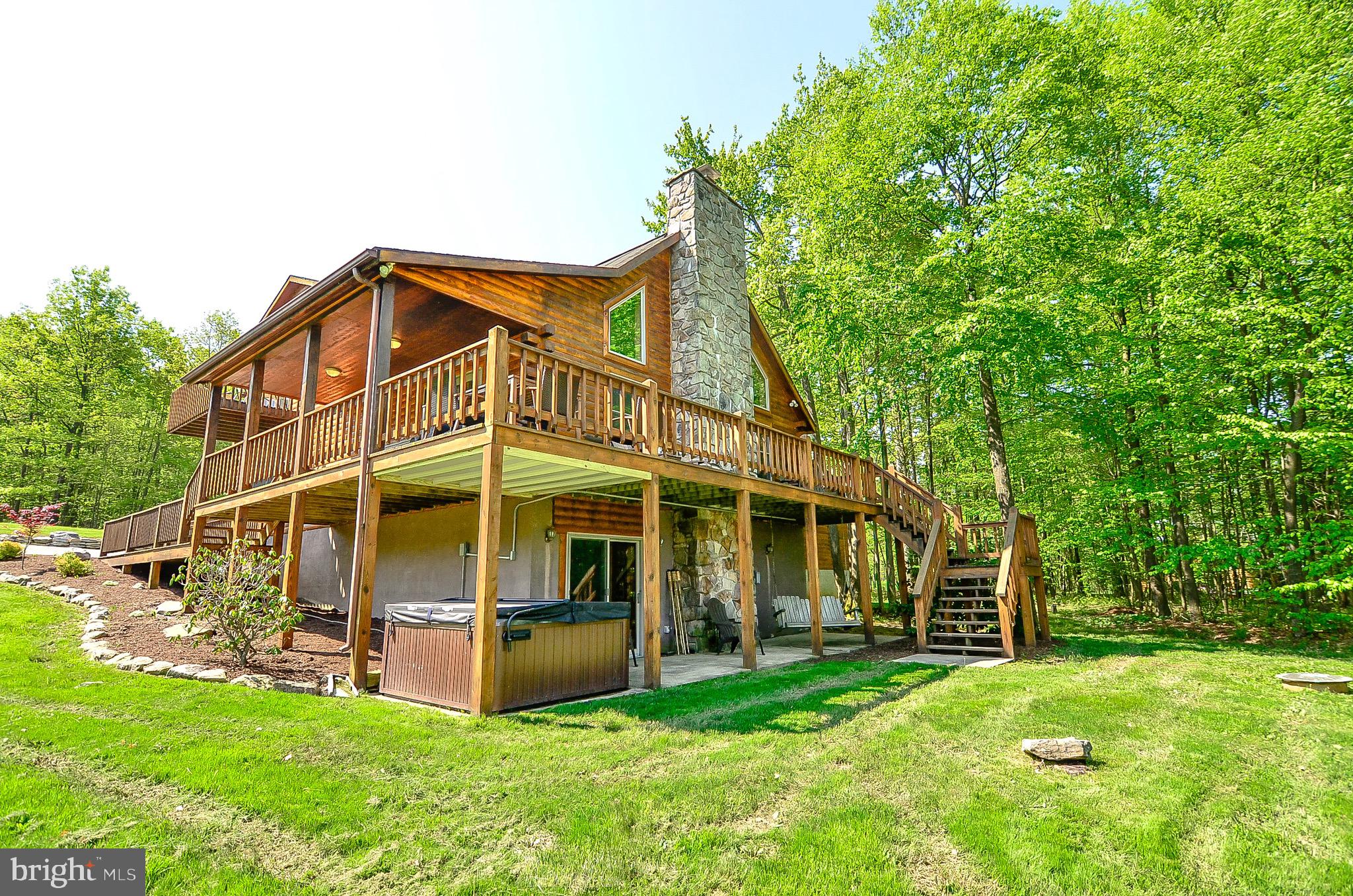 THE PINNACLE - Residential