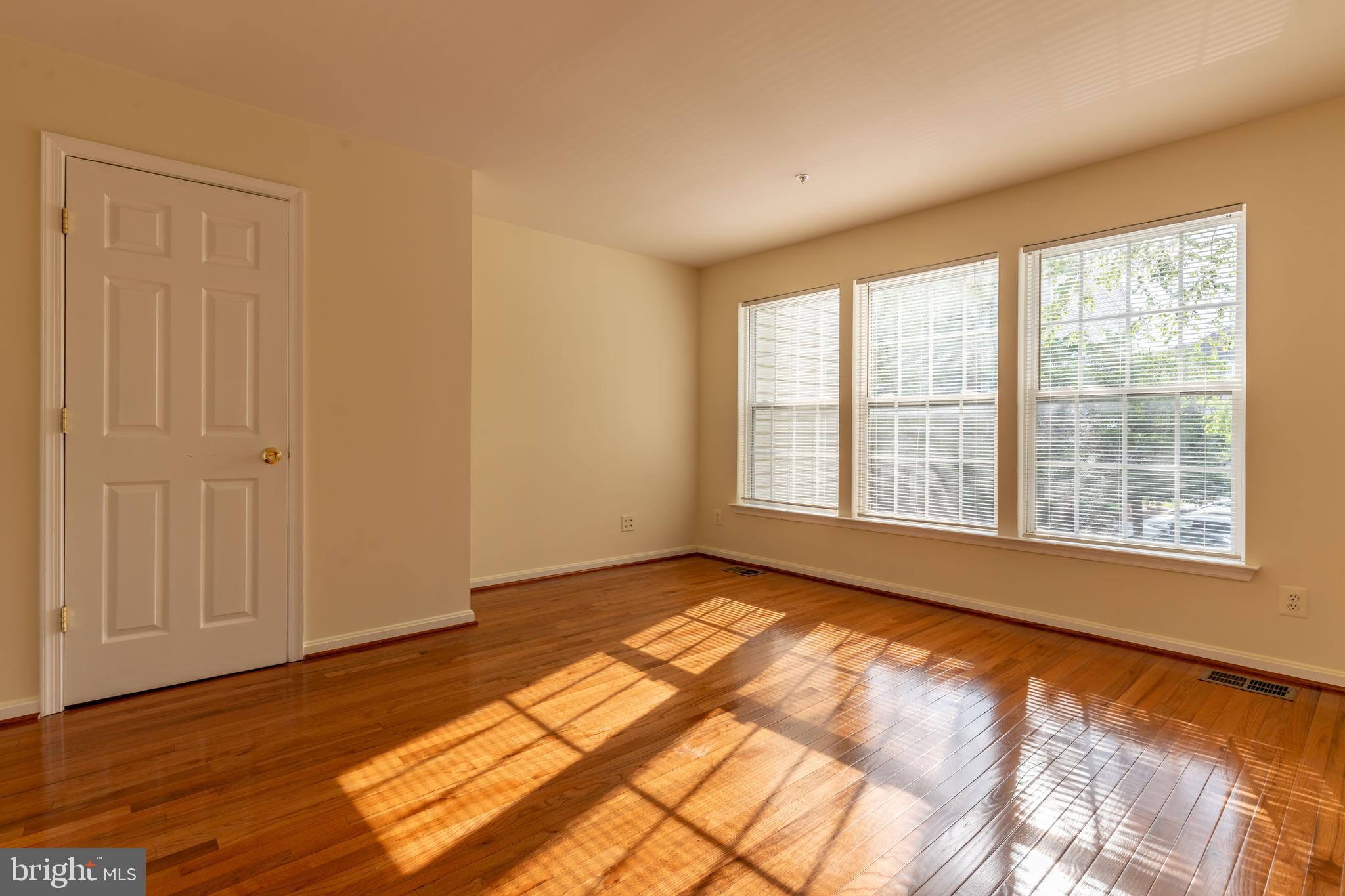 FALLSGROVE - Residential