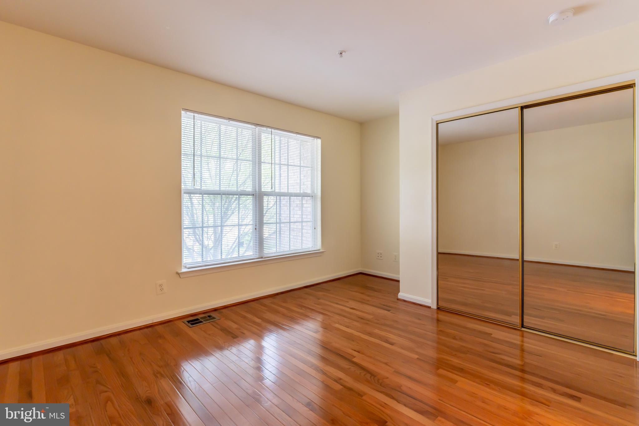 FALLSGROVE - Residential