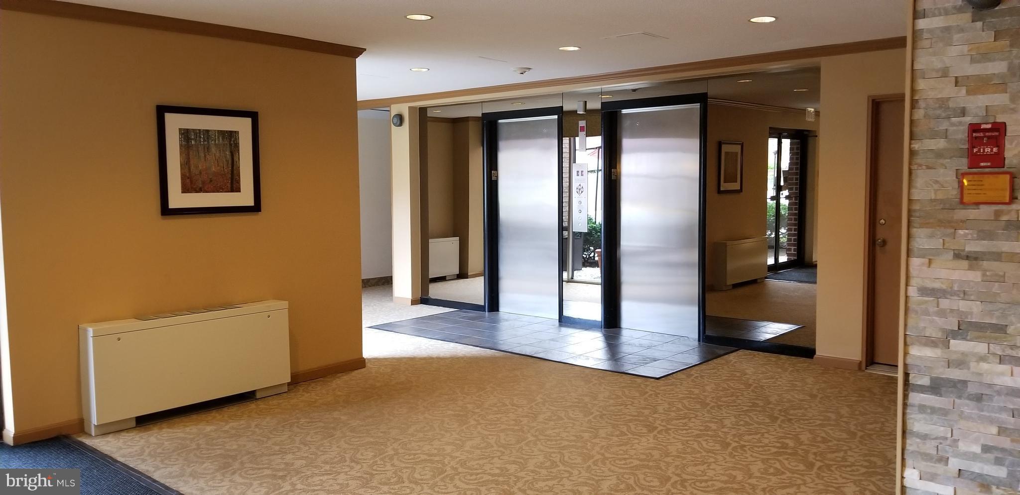 LANCASTER - Residential