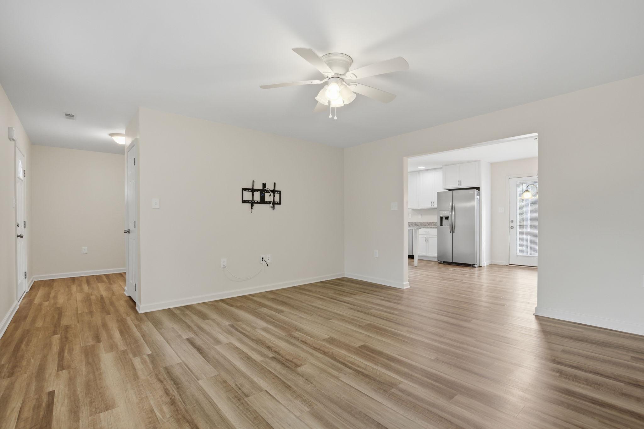 MOUNTAIN VIEW ESTATES - Residential