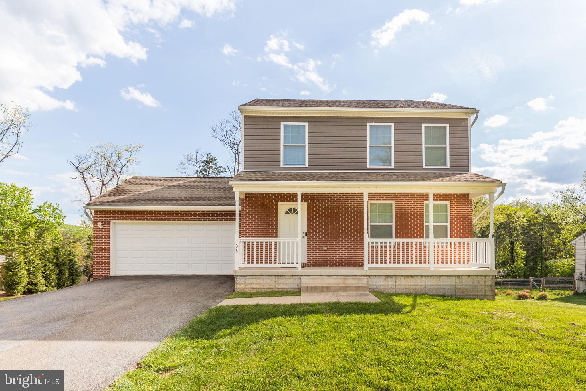 MOUNTAIN VIEW ESTATES - Residential