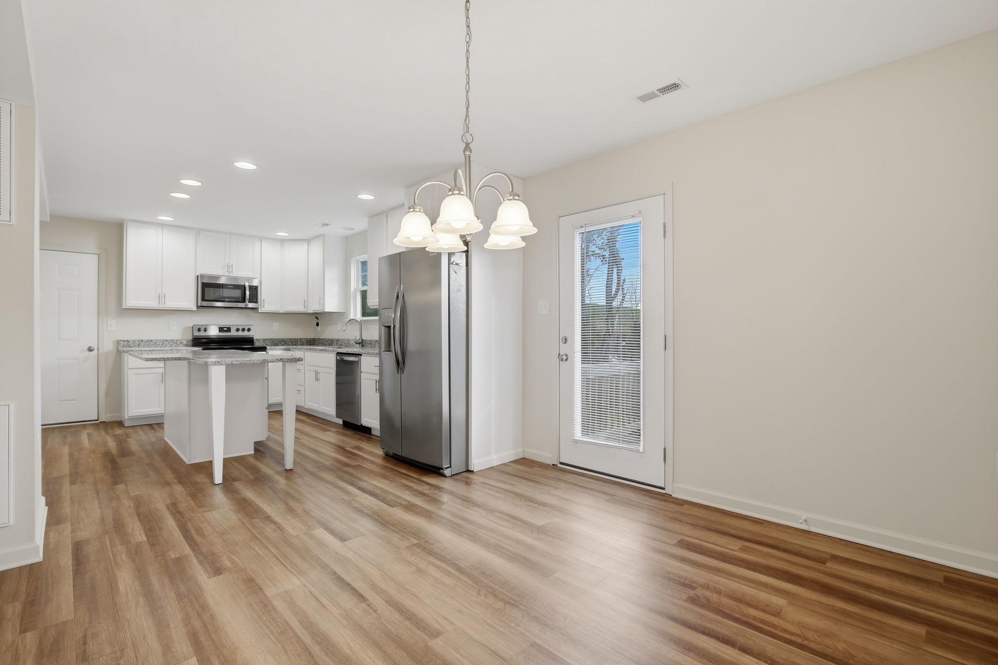 MOUNTAIN VIEW ESTATES - Residential