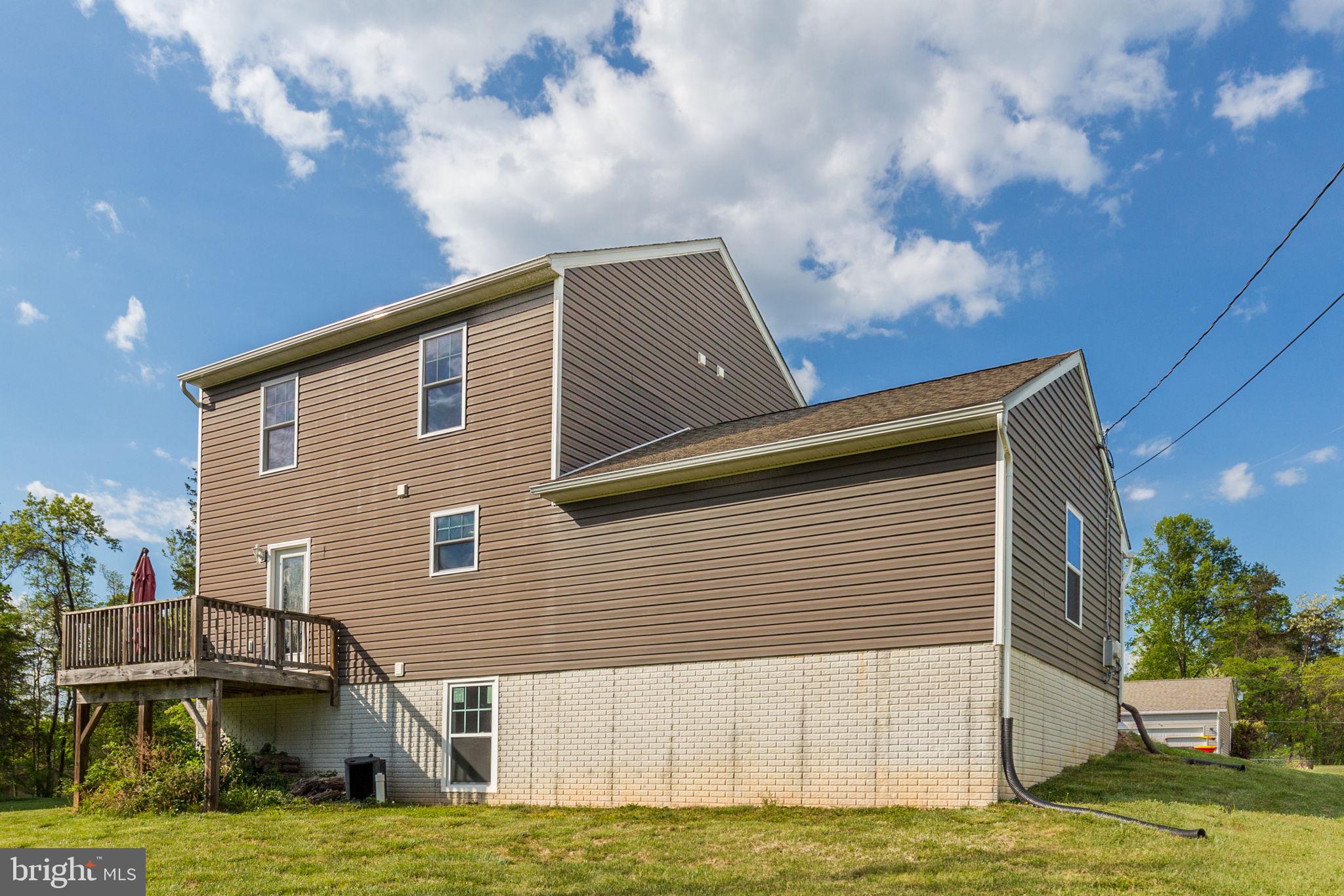 MOUNTAIN VIEW ESTATES - Residential