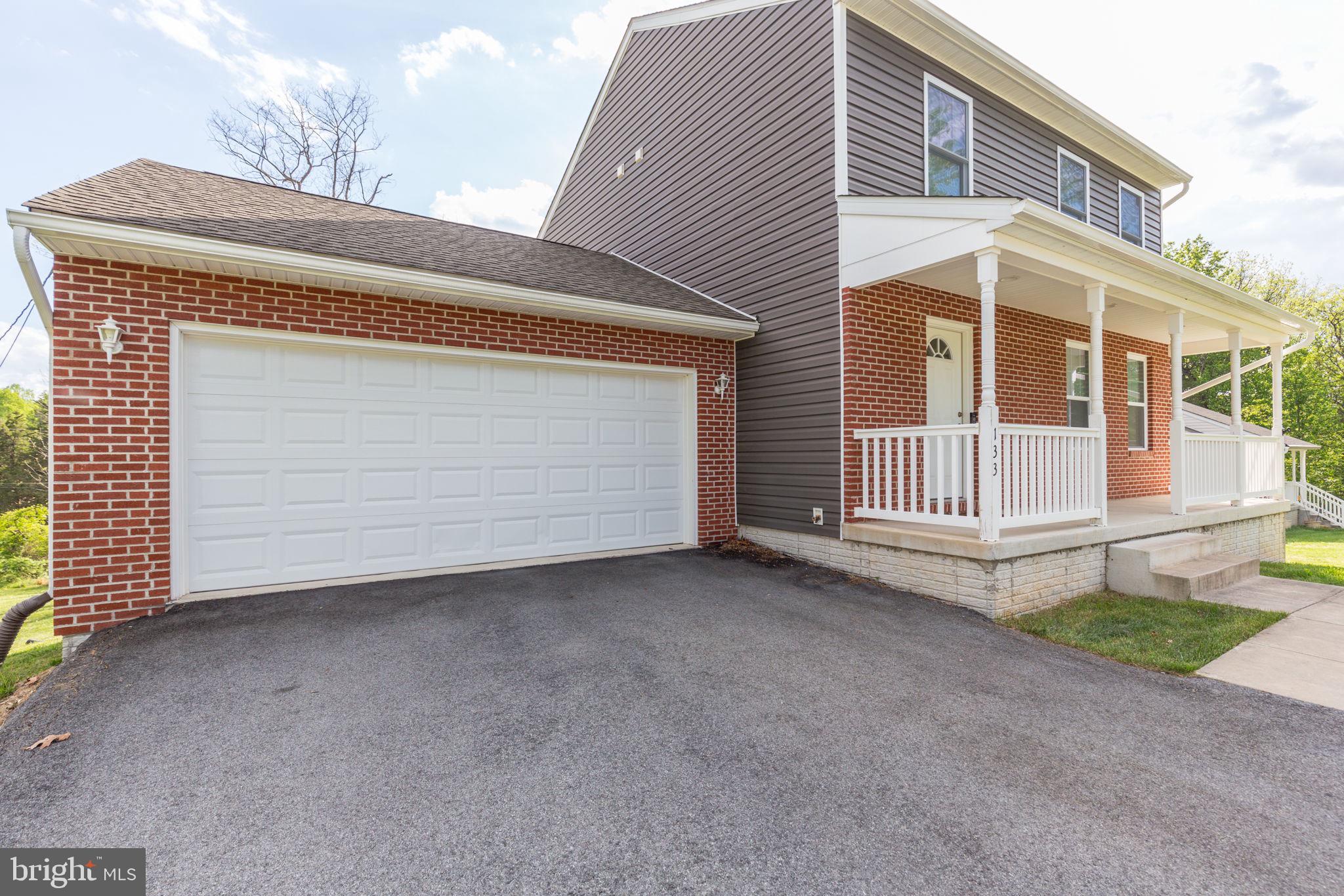 MOUNTAIN VIEW ESTATES - Residential