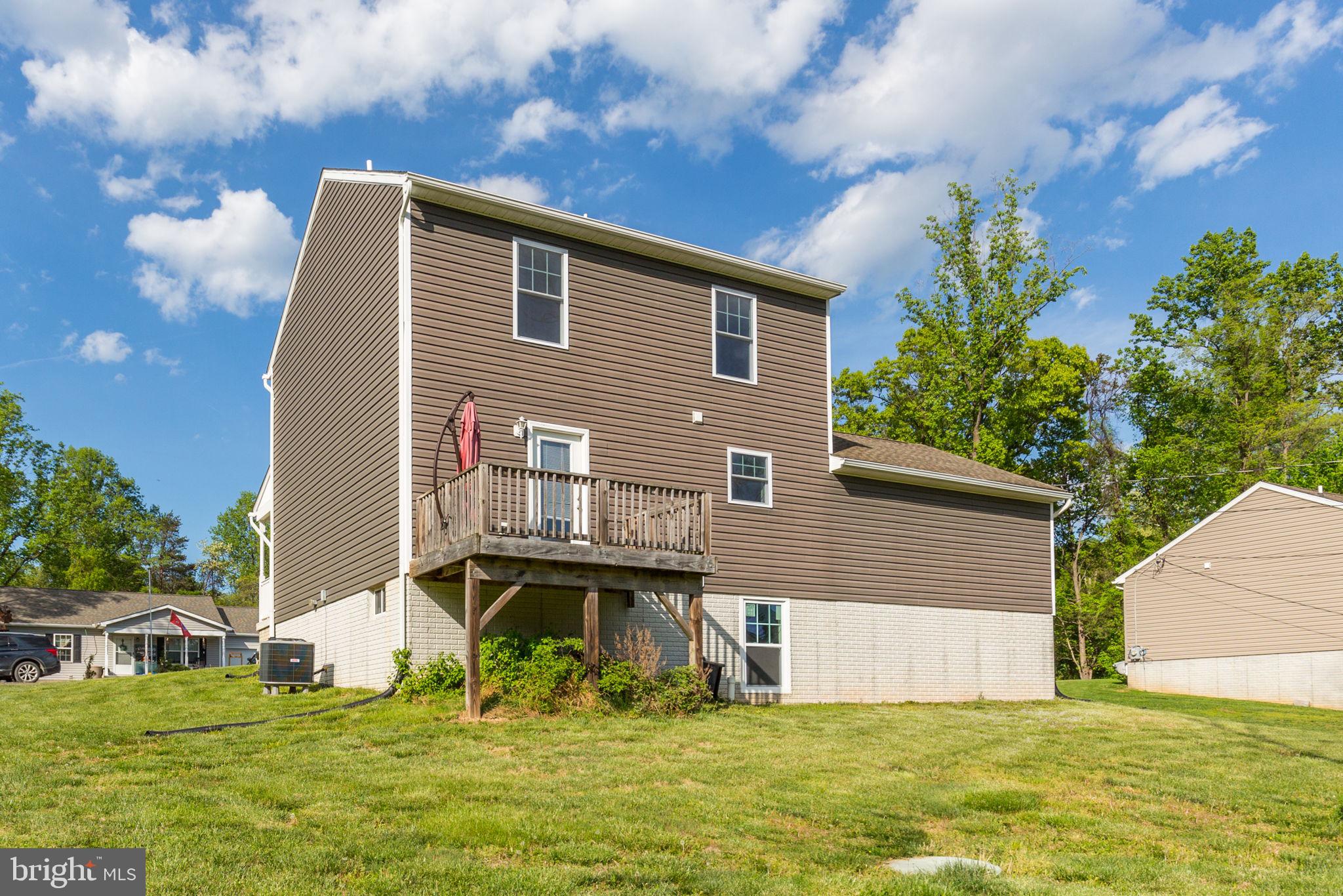 MOUNTAIN VIEW ESTATES - Residential