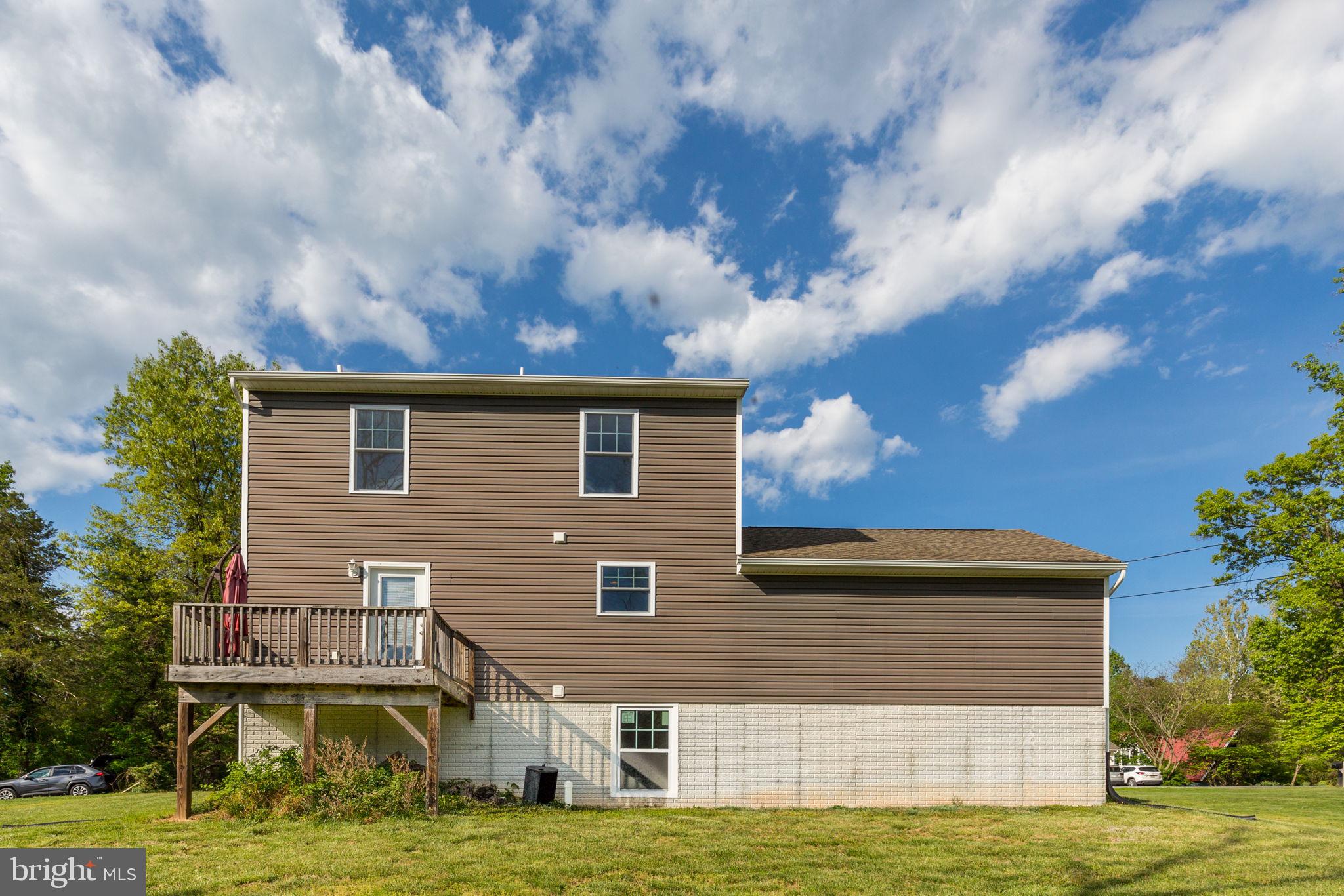 MOUNTAIN VIEW ESTATES - Residential