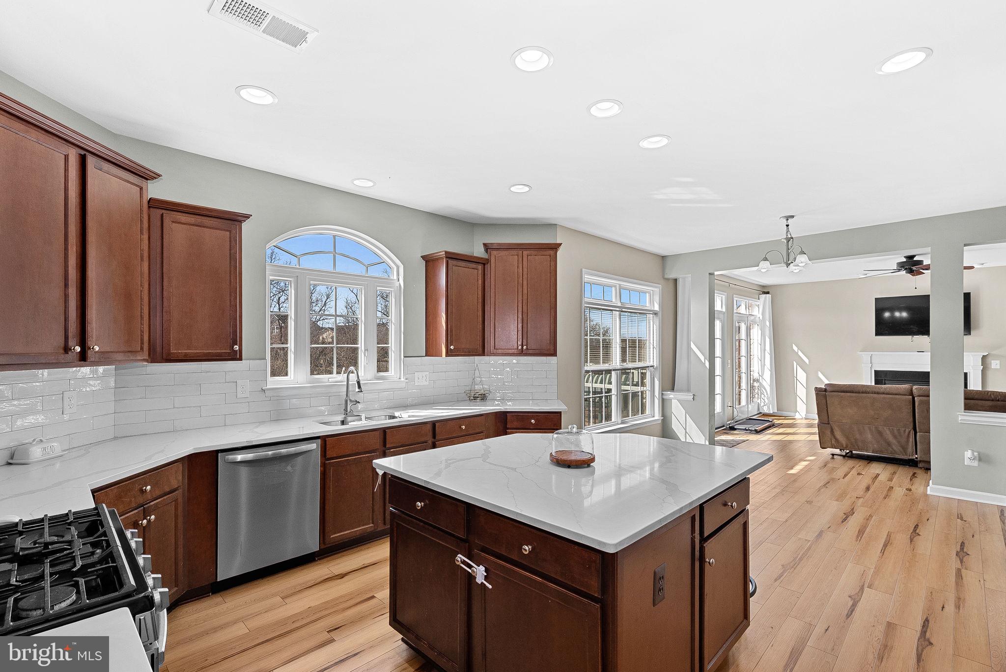 SNOWDEN BRIDGE - Residential