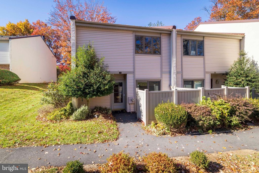 Photo of 18 Twin Brooks Drive, WILLOW GROVE, PA 19090 (MLS # PAMC2160166)