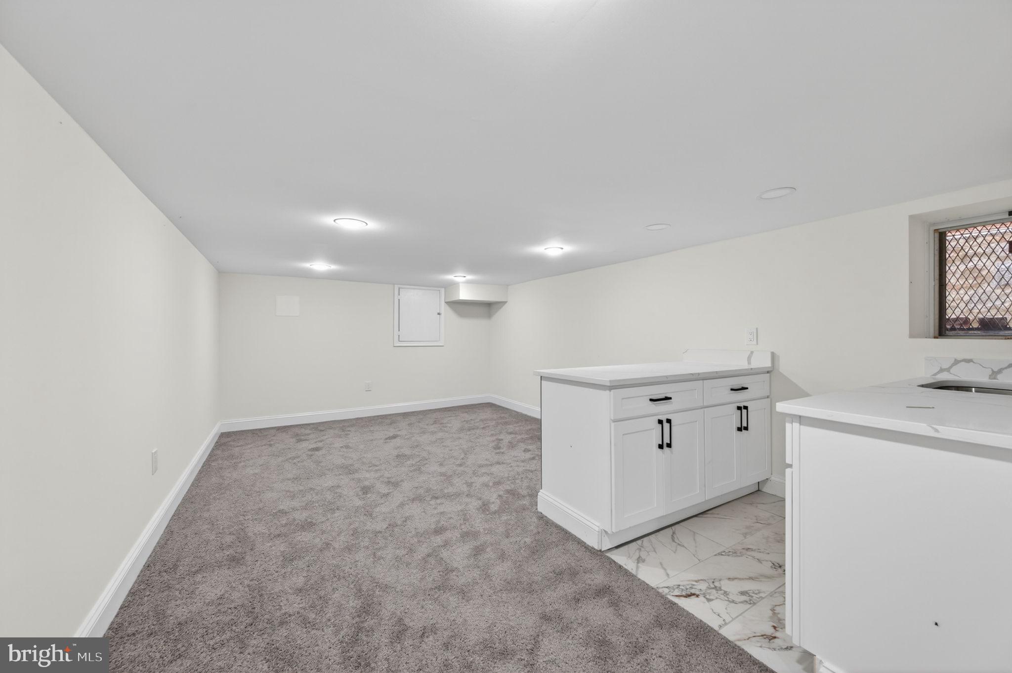 WEST FOREST PARK - Residential