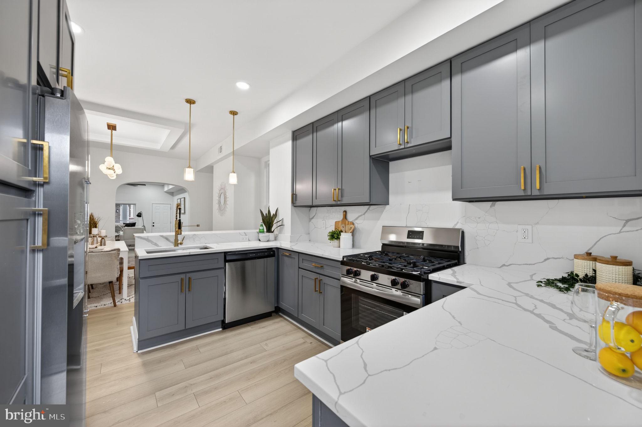 WEST FOREST PARK - Residential