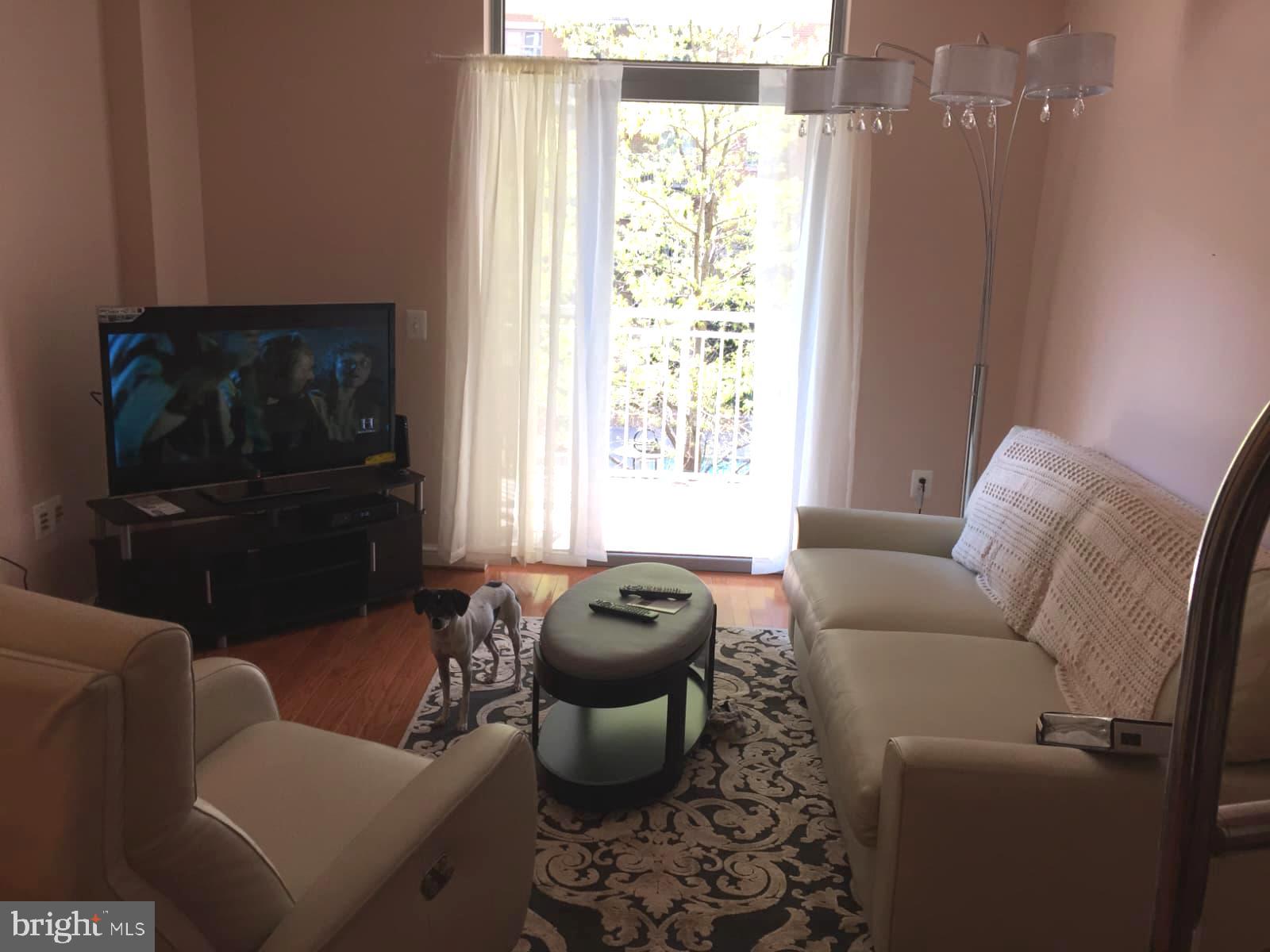 MIDTOWN AT RESTON TOWN CENTER - Residential Lease